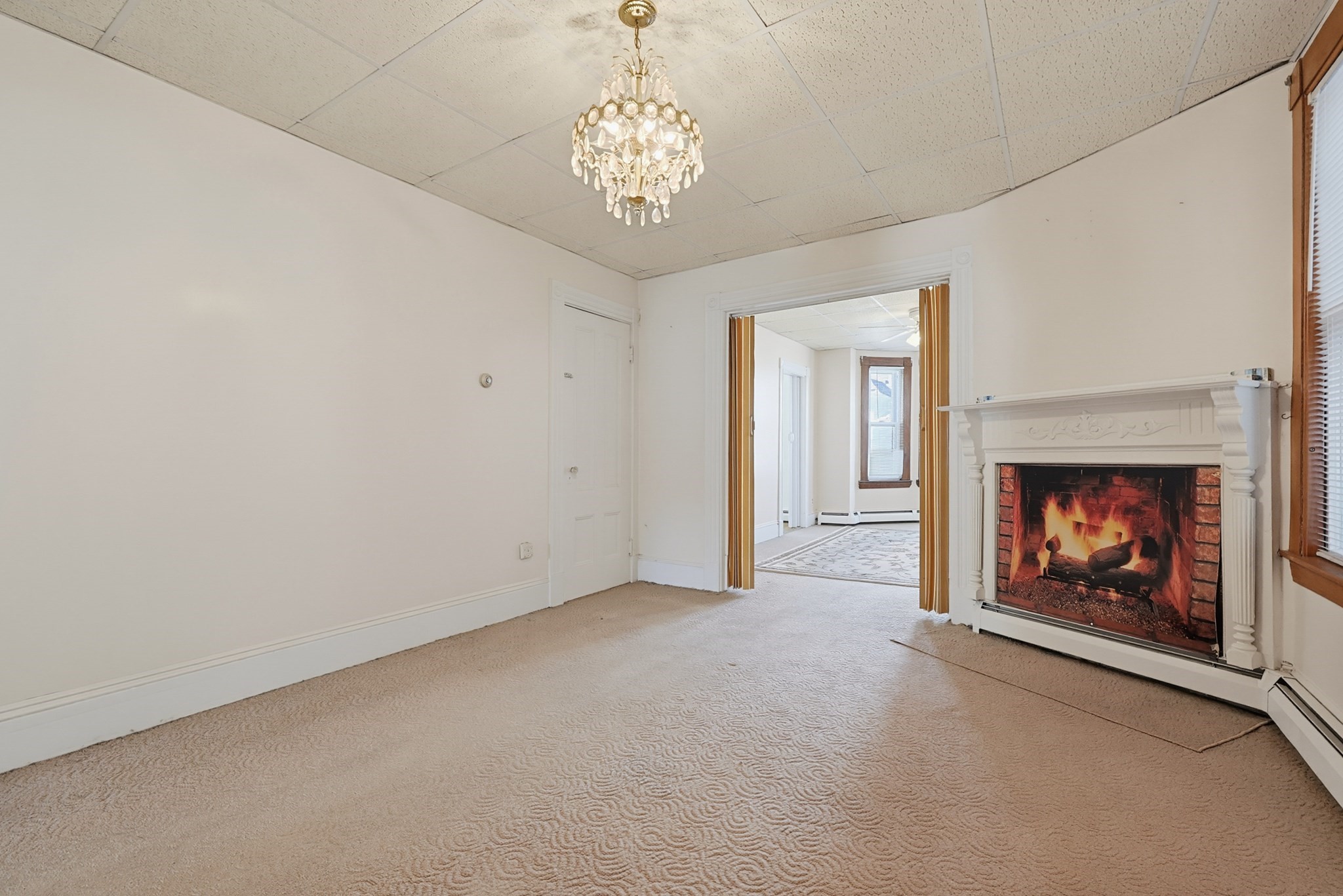 233 Saratoga Street Property Photo 11