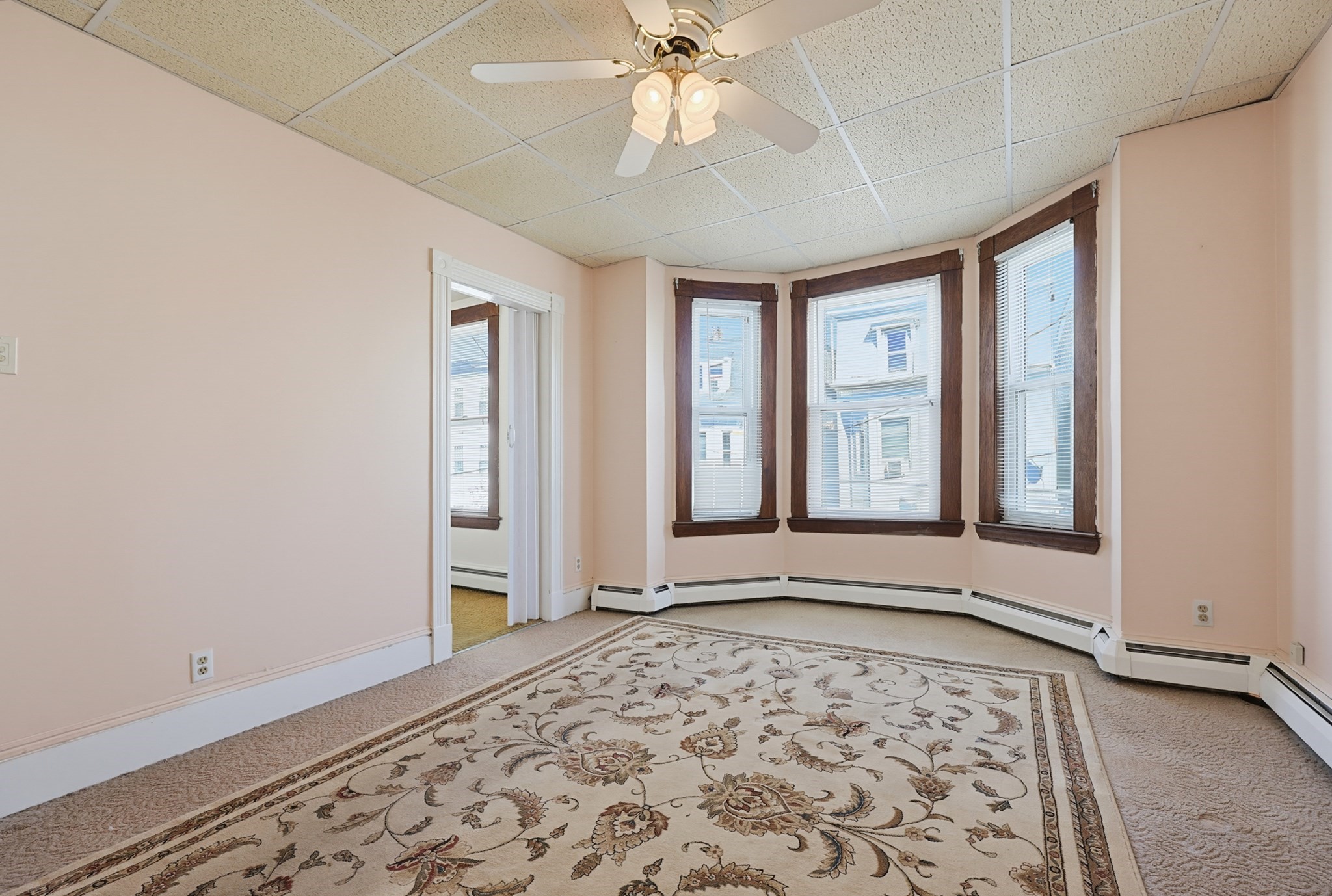 233 Saratoga Street Property Photo 15