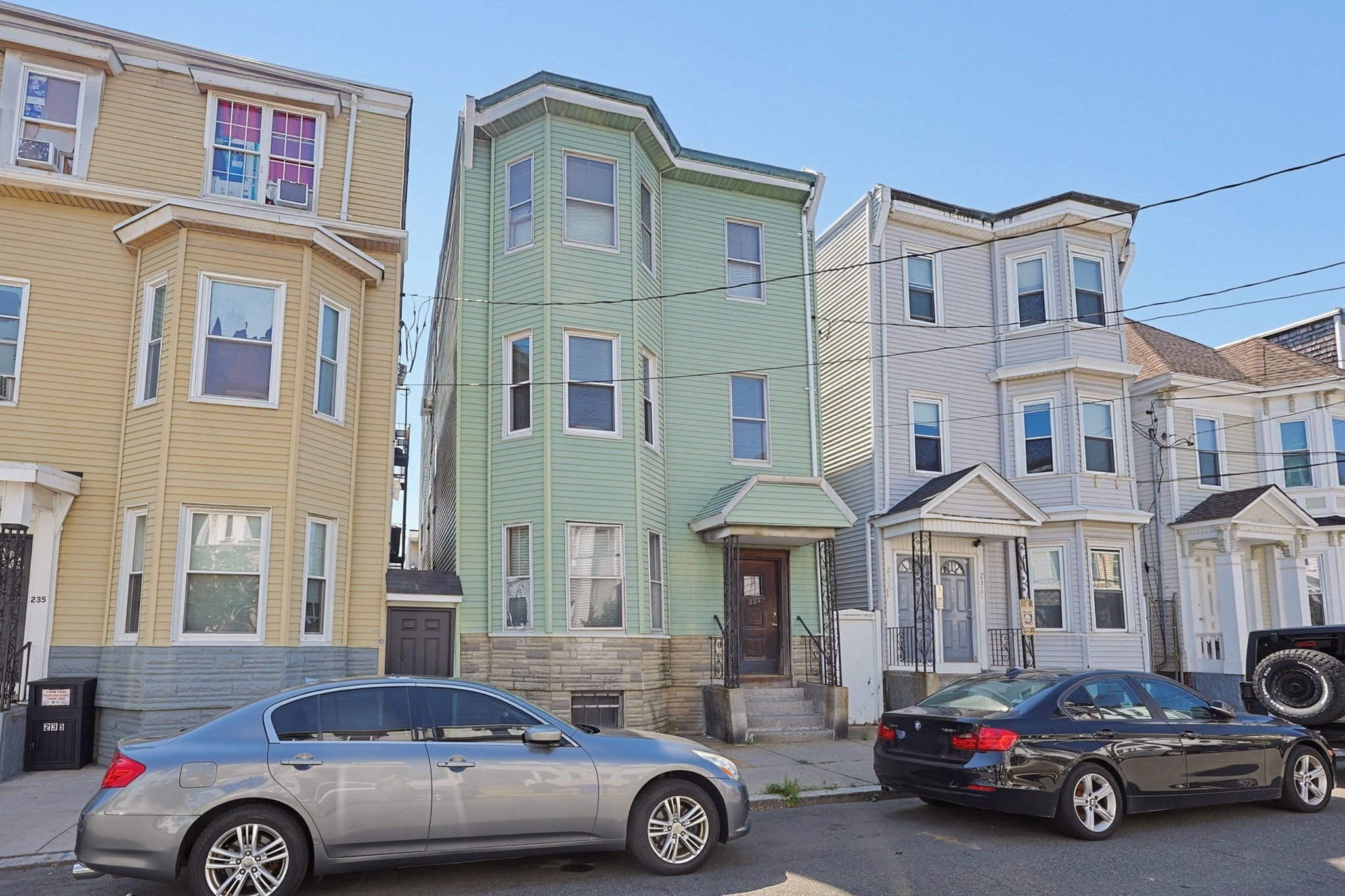 233 Saratoga Street Property Photo 25