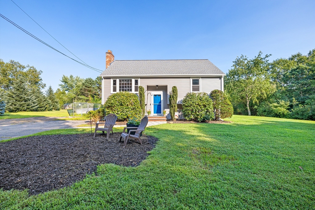129 Forest St Property Photo 1