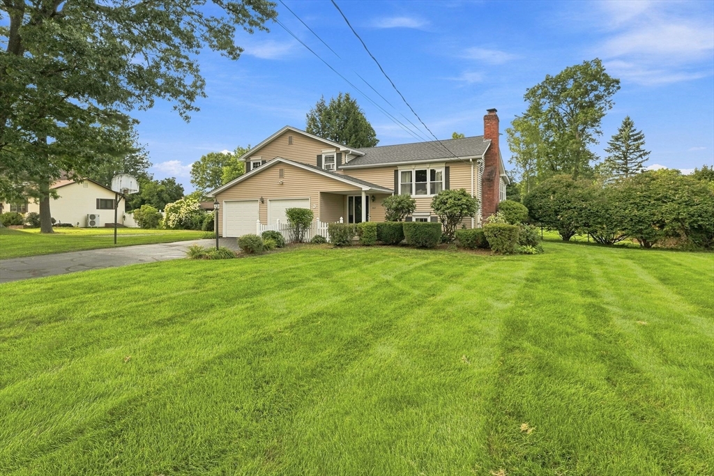 367 Steiger Dr Property Photo 2