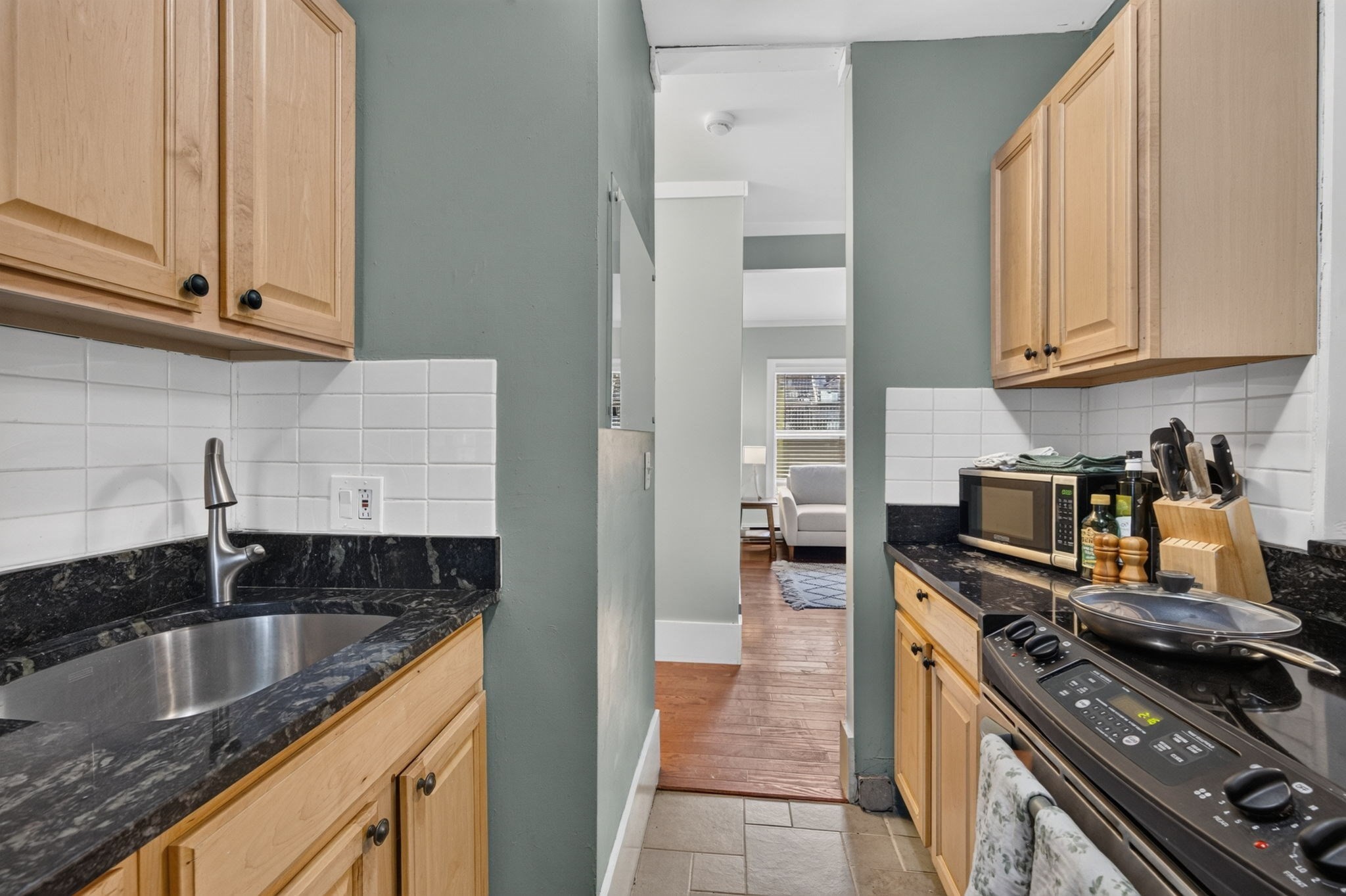 65 Howard St # 2 Property Photo 11