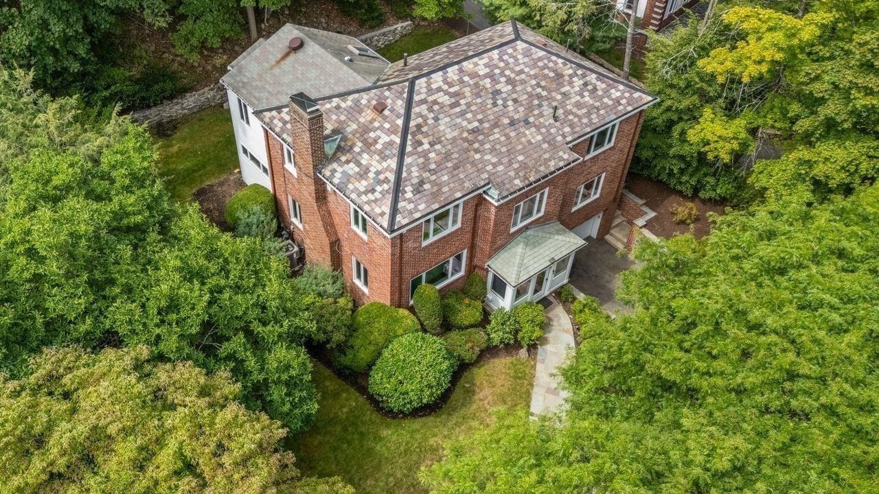 52 Clinton Road Property Photo 28
