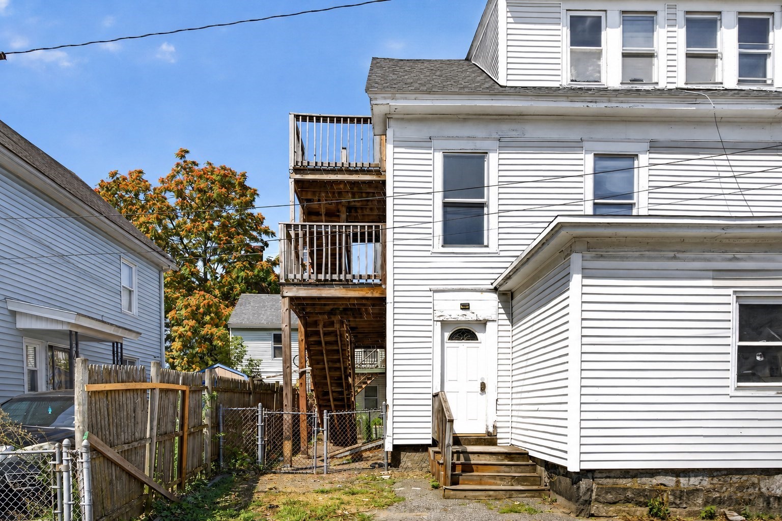 37 Fourth St Property Photo 6
