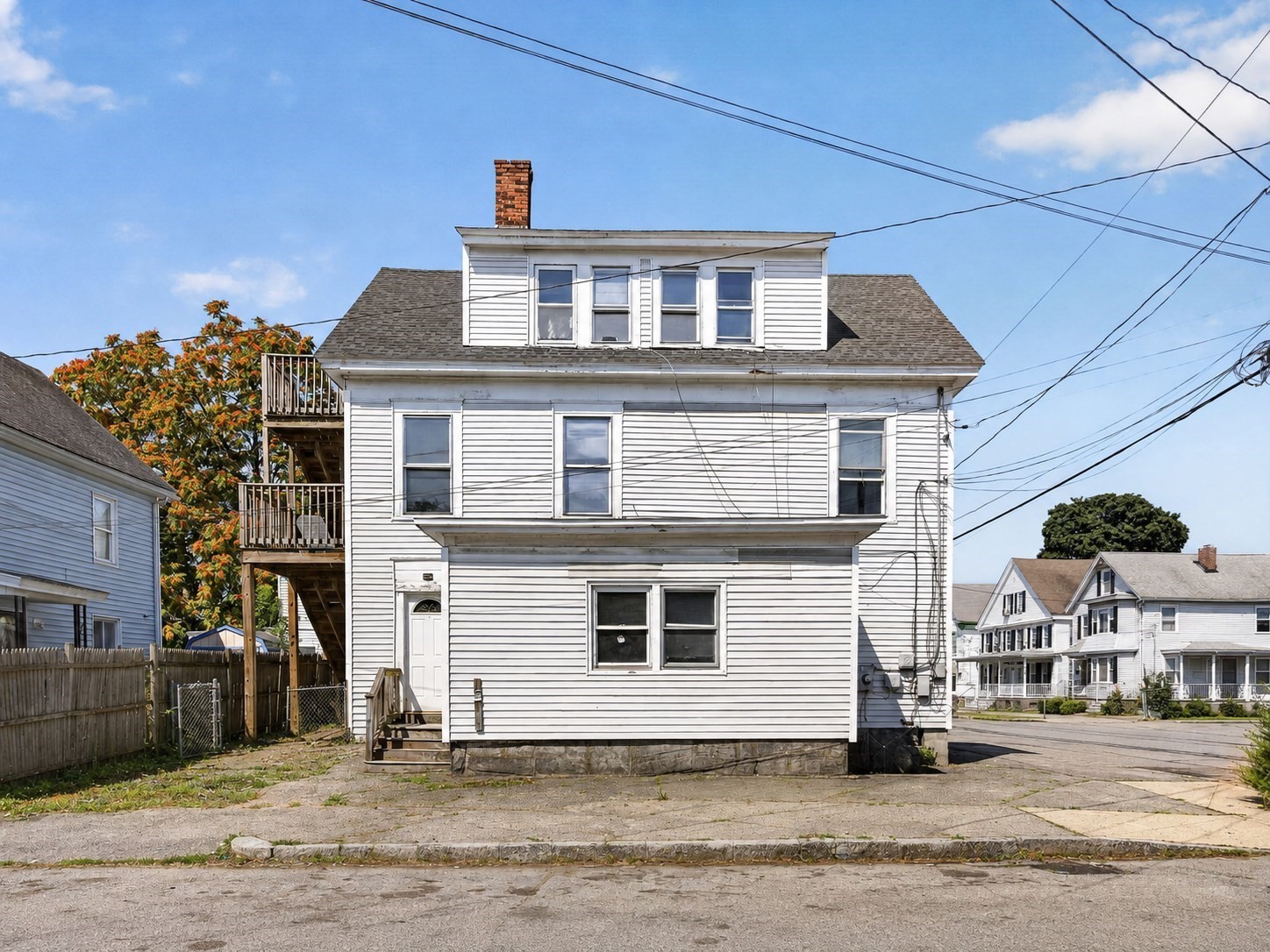 37 Fourth St Property Photo 7