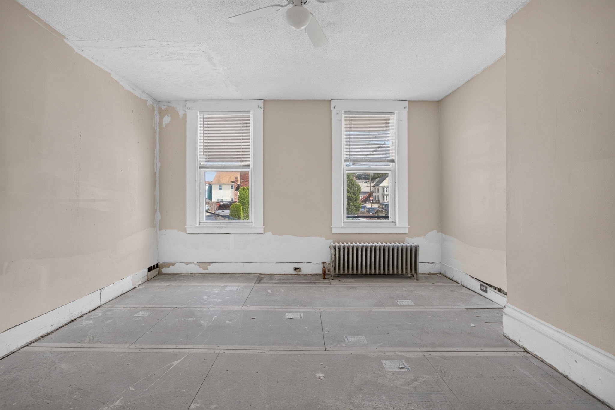37 Fourth St Property Photo 12