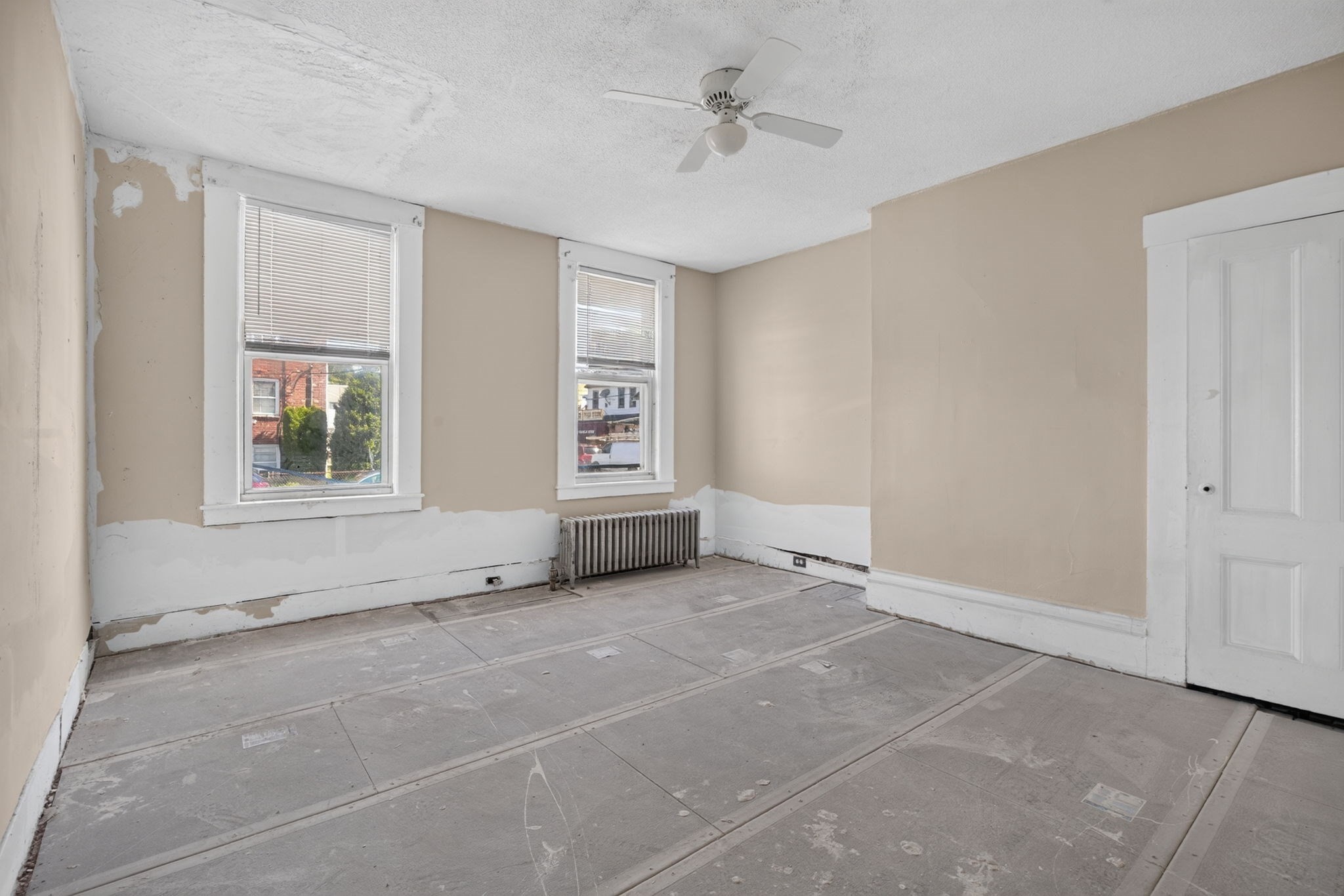 37 Fourth St Property Photo 13