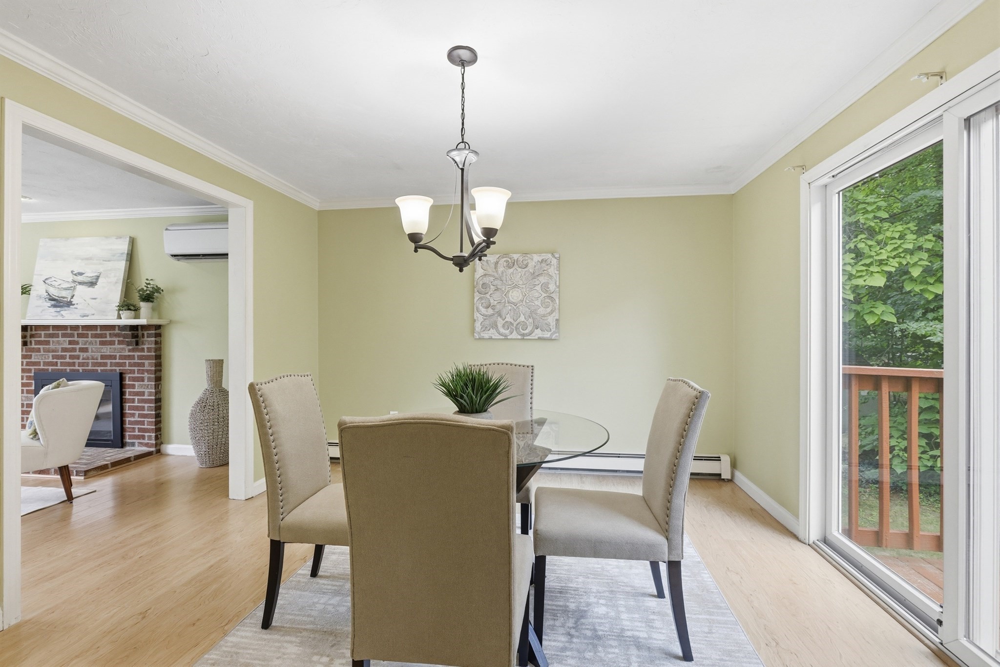 51 Hosmer St Property Photo 6