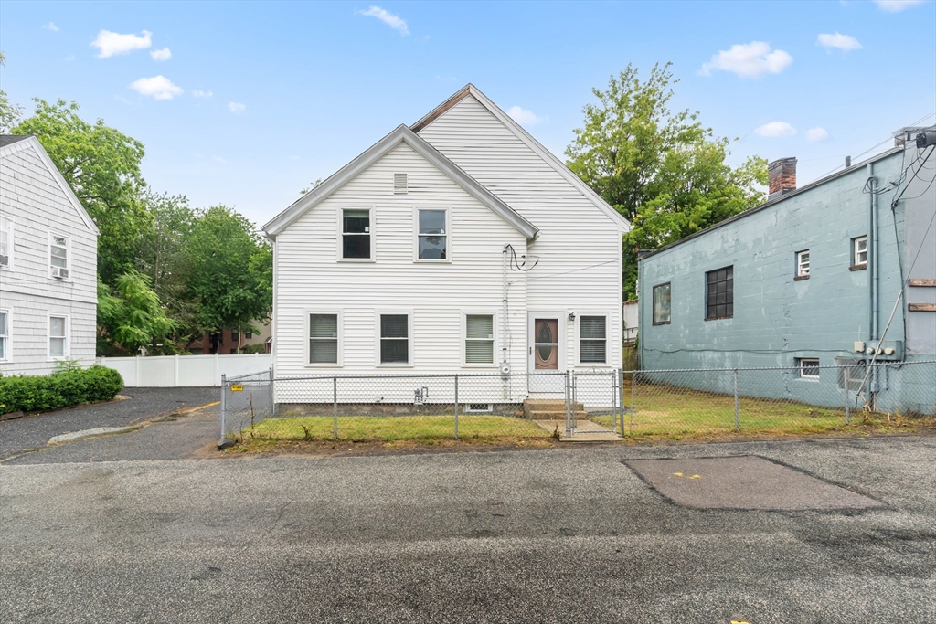 9 Mechanic St Property Photo 2