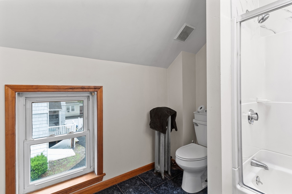 9 Mechanic St Property Photo 16