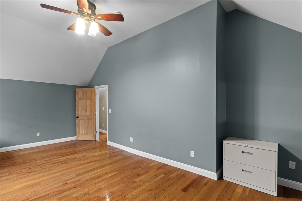 9 Mechanic St Property Photo 17