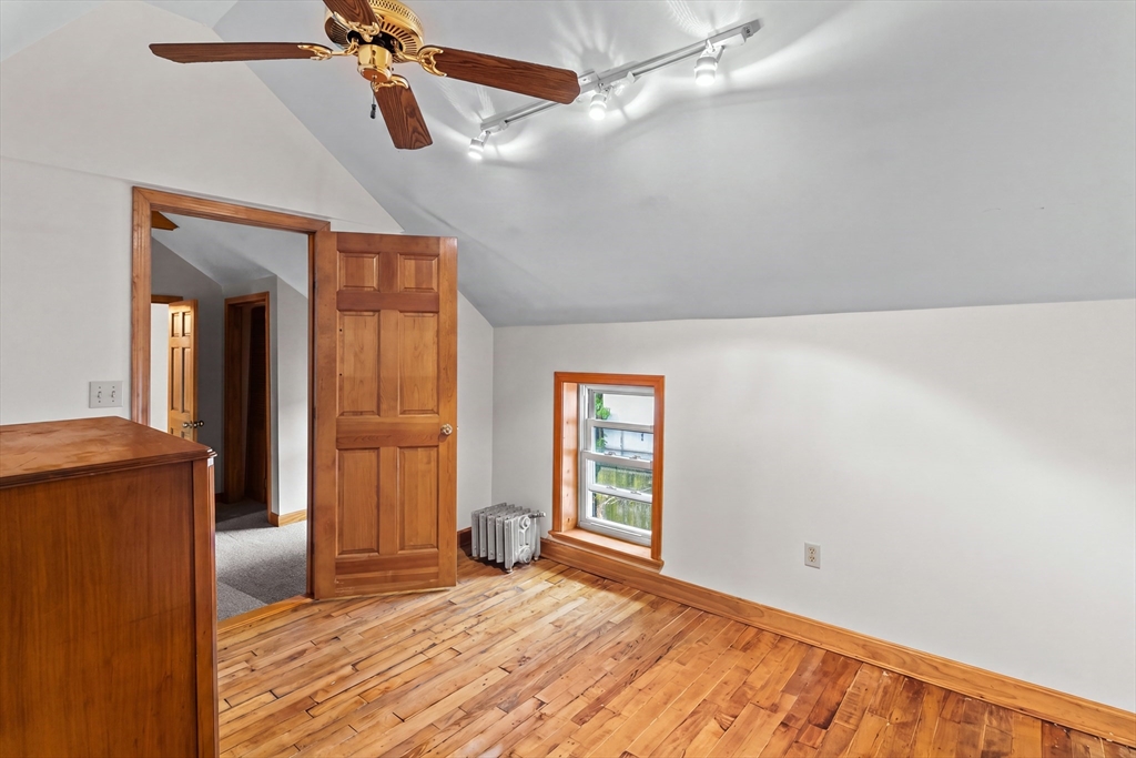 9 Mechanic St Property Photo 20