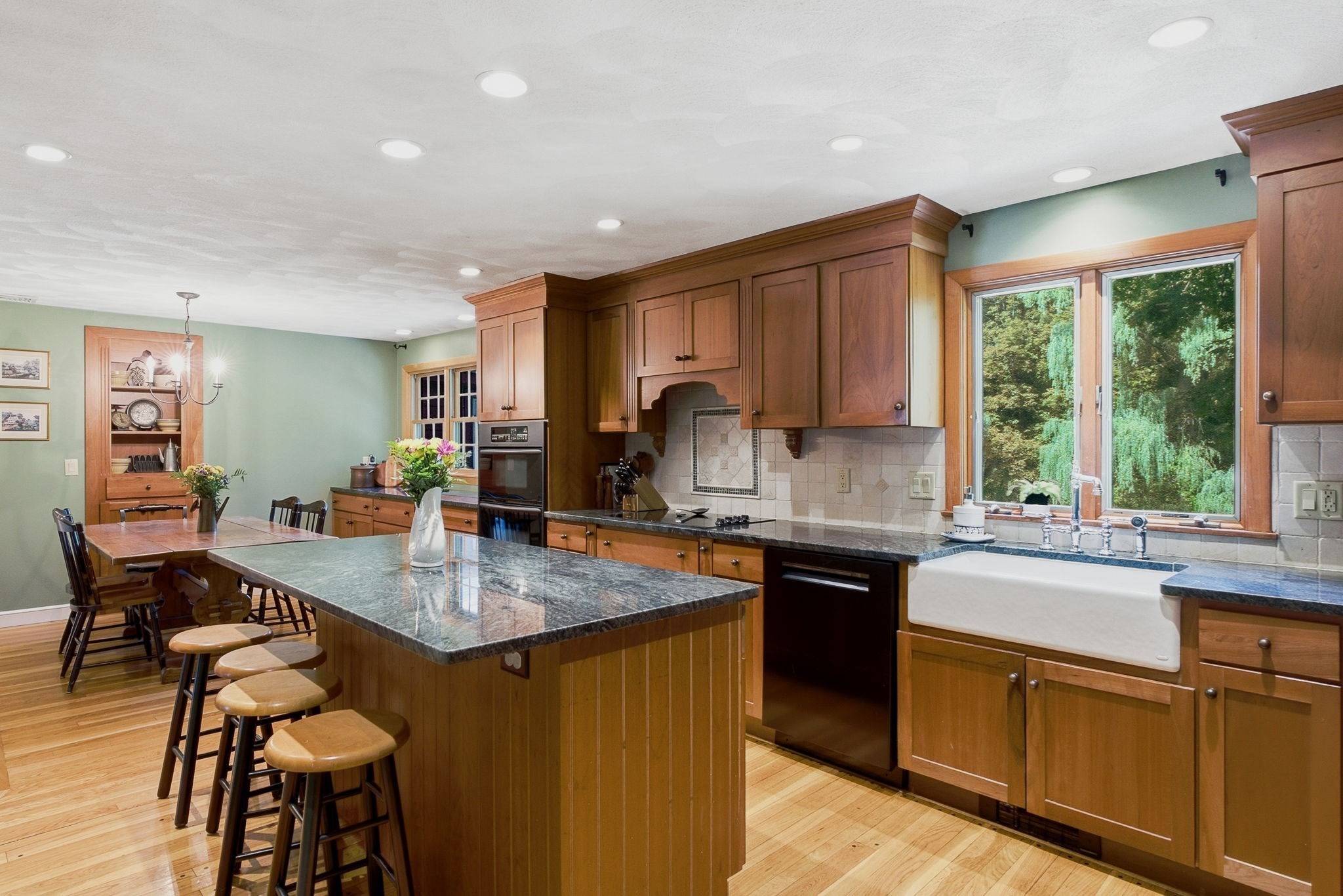 41 Brook Street Property Photo 6