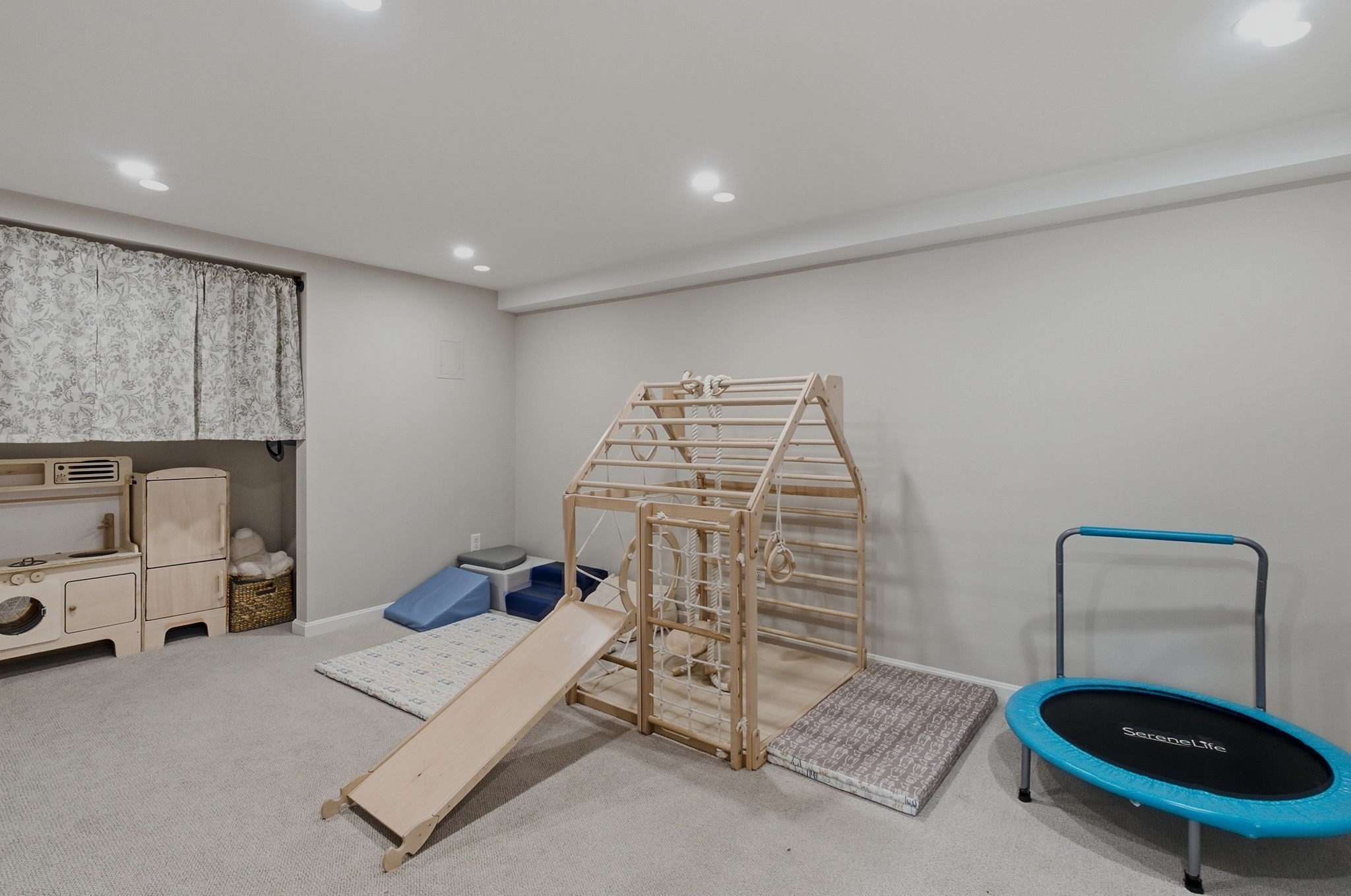 41 Brook Street Property Photo 33