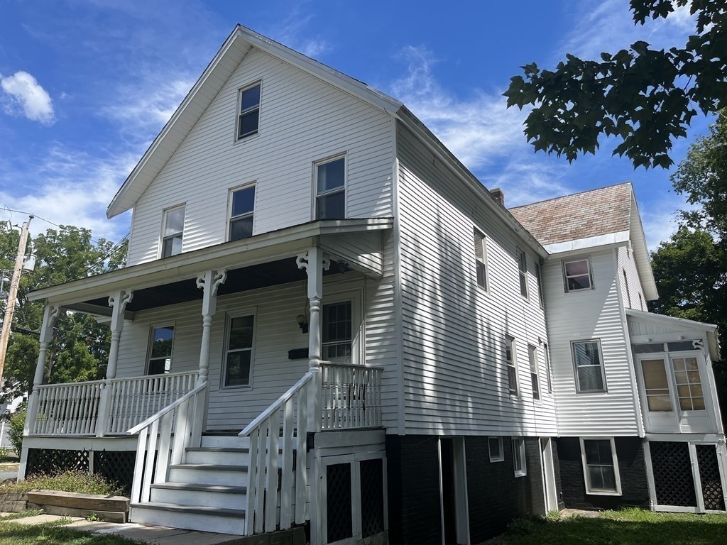 56-58 Devens St Property Photo 4