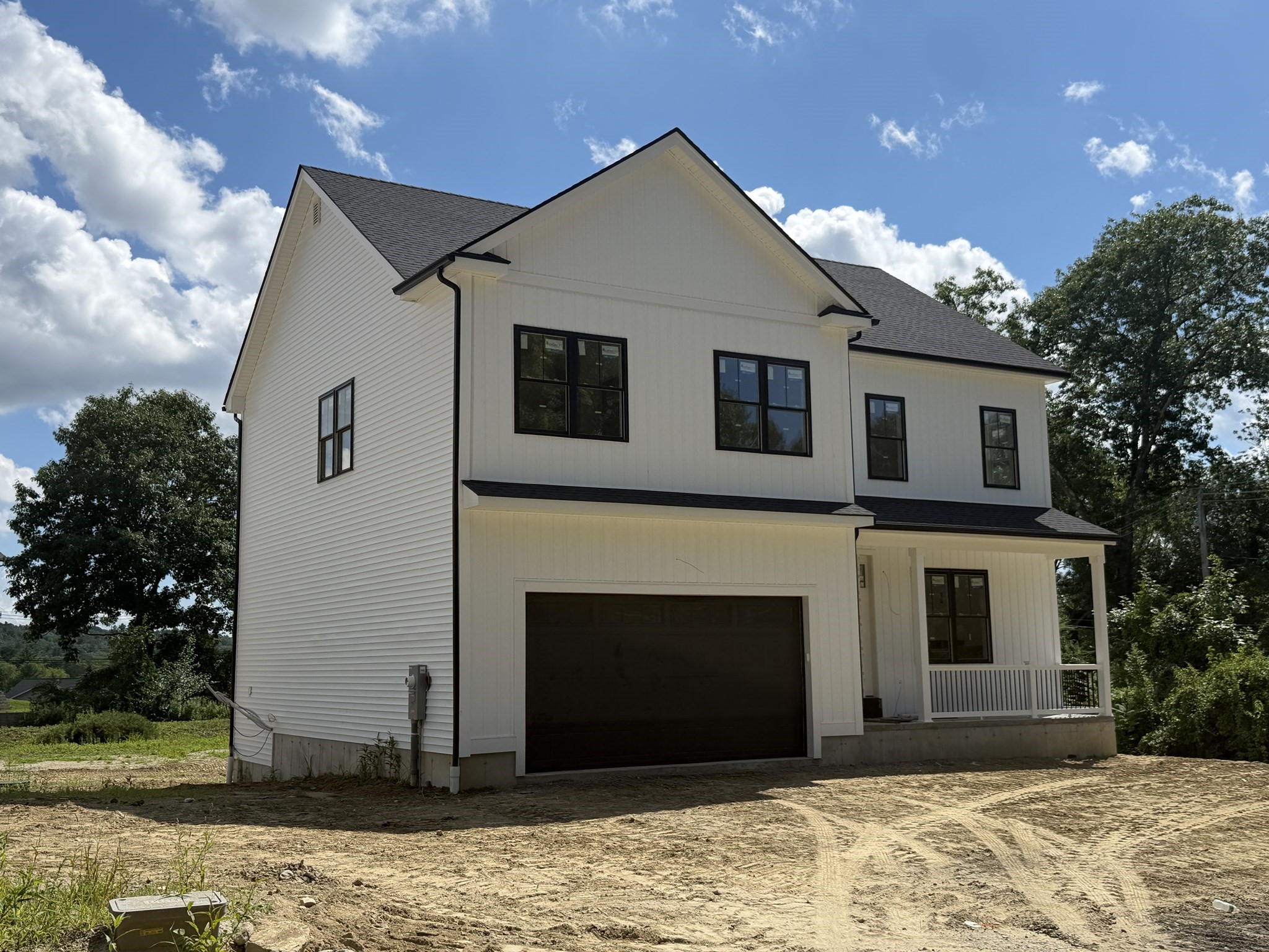4 Hayat Circle Property Photo 1