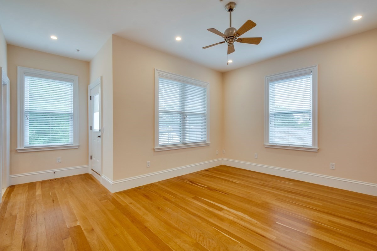 10 Boylston Pl # 10 Property Photo 16