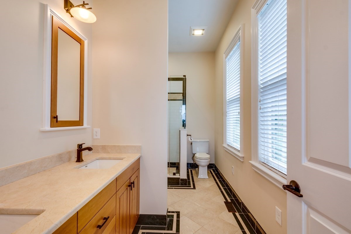 10 Boylston Pl # 10 Property Photo 17