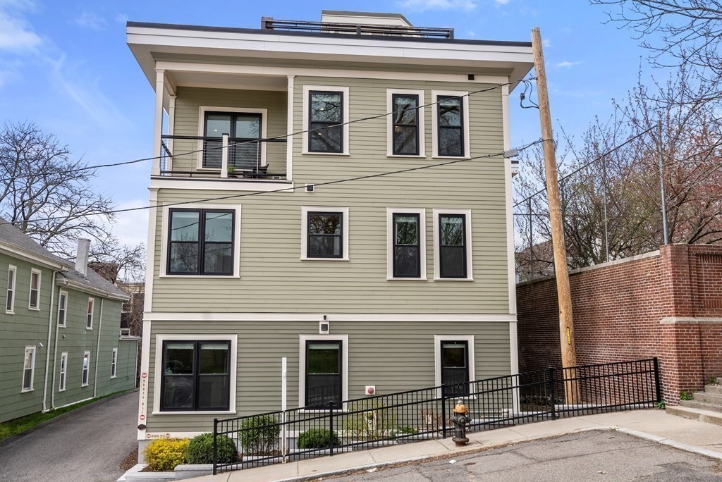 10 Boylston Pl # 10 Property Photo 22