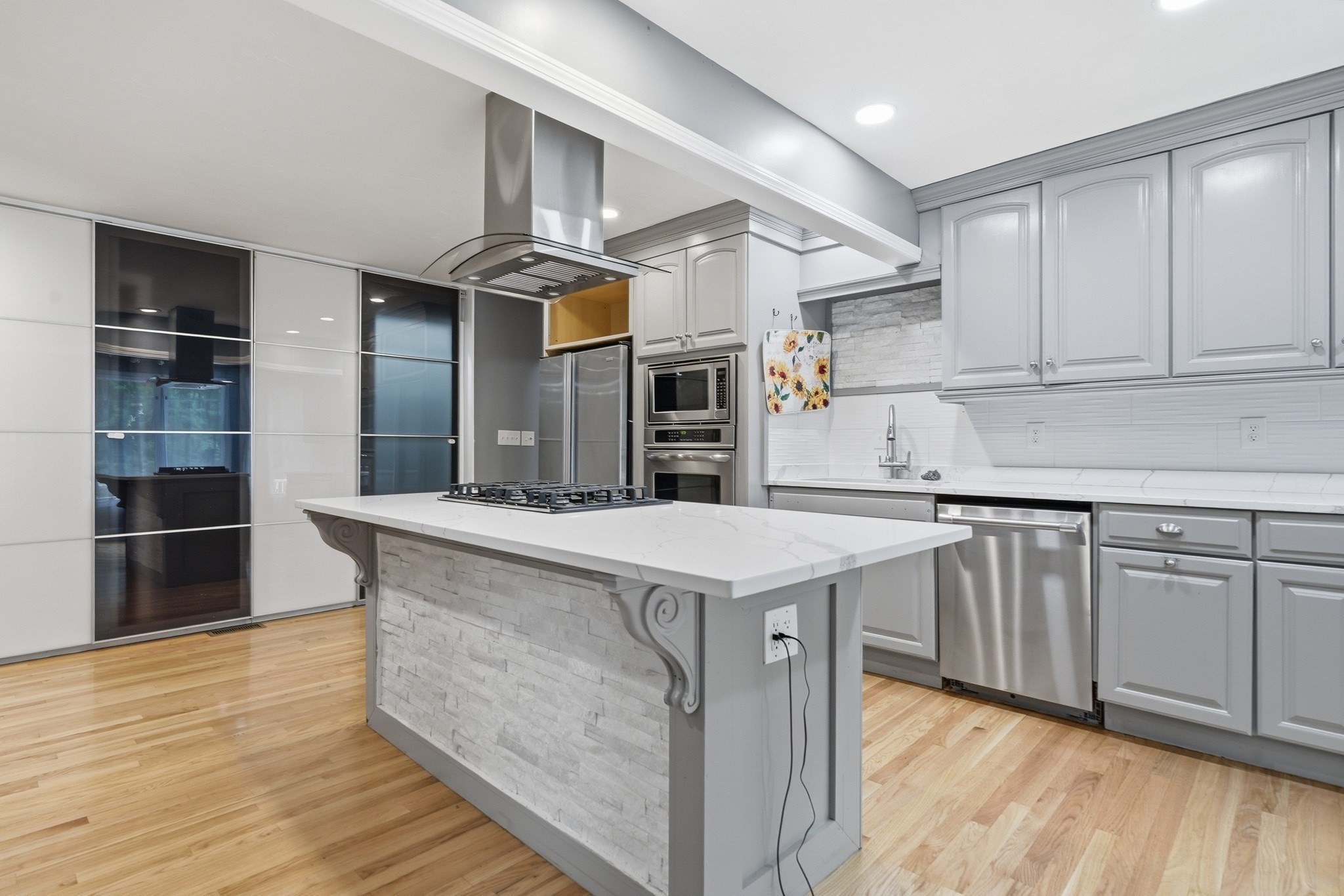 247 Hampstead St Property Photo 4