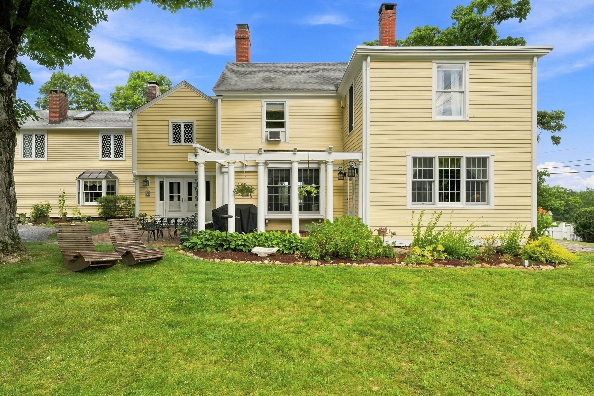 170 Brookfield Rd Property Photo 2
