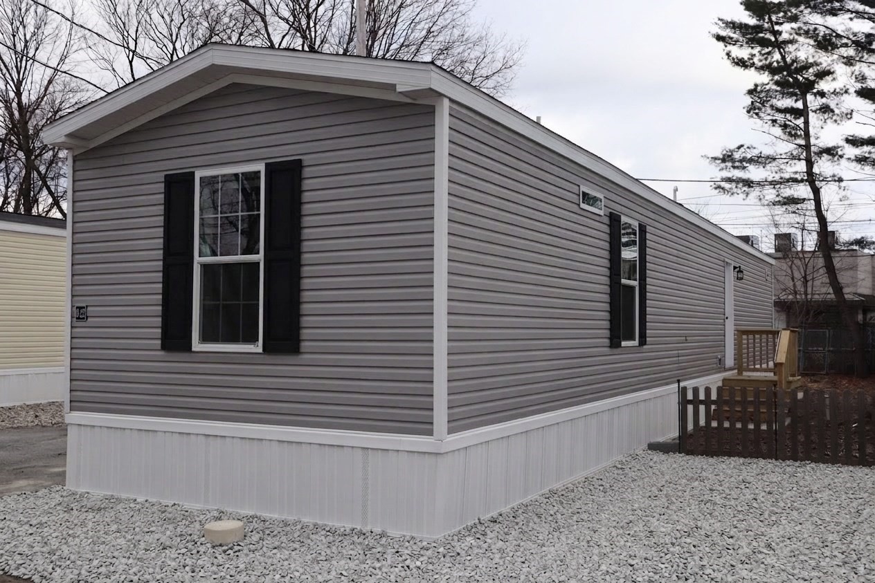 1346 Newport Ave # B22 Property Photo 2