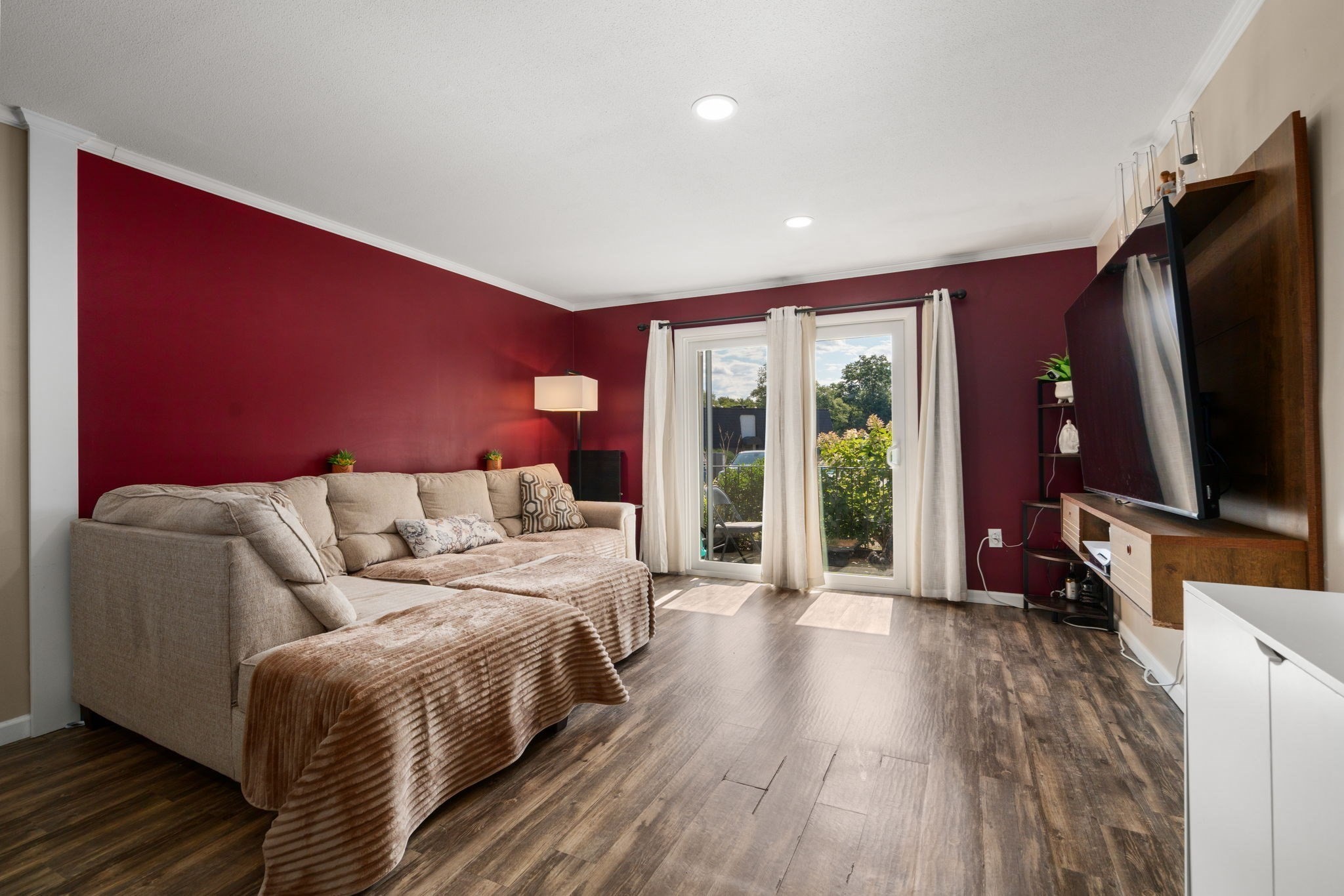 12 Shadowbrook Ln # 3 Property Photo 3