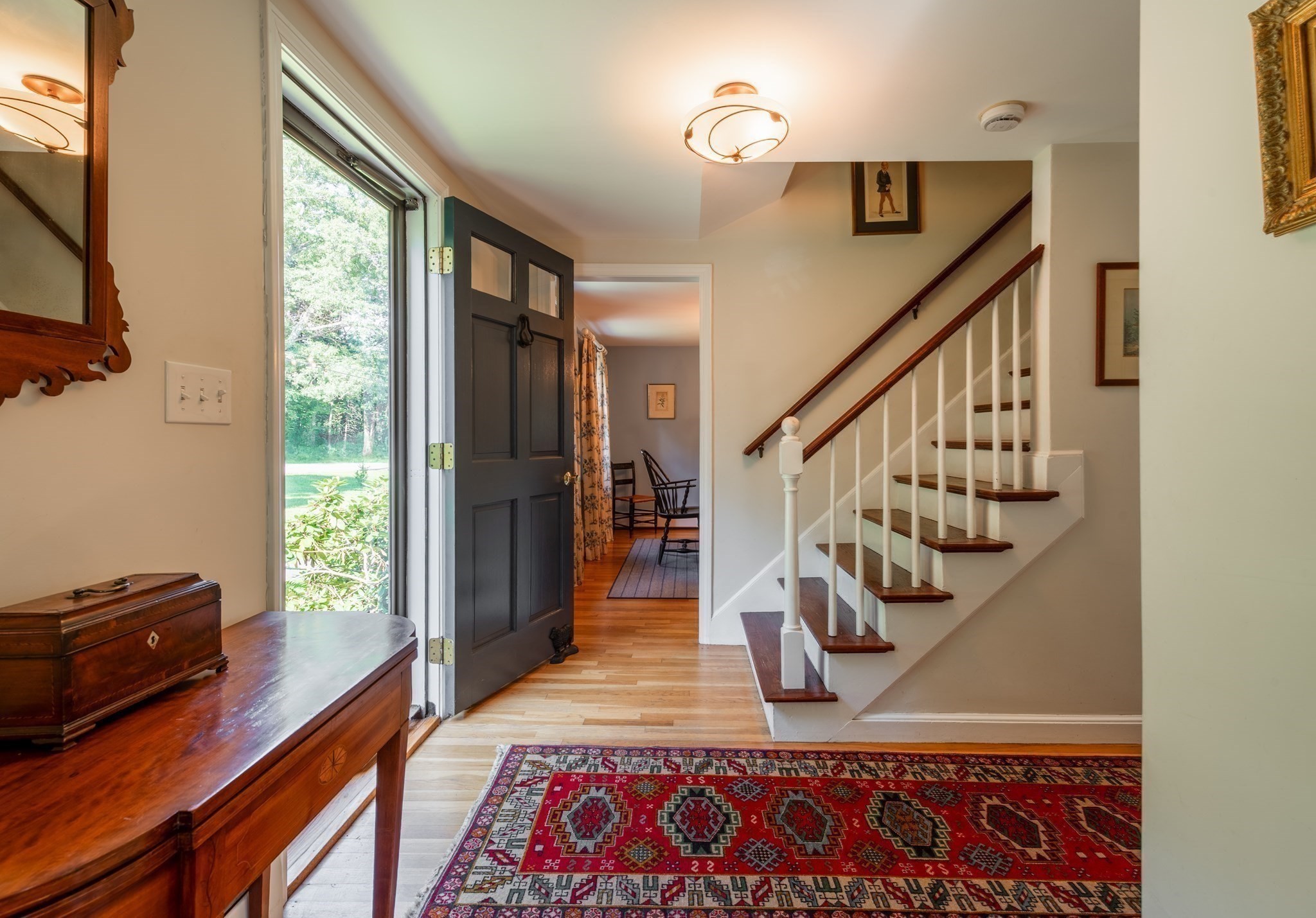 494 Asbury St Property Photo 4