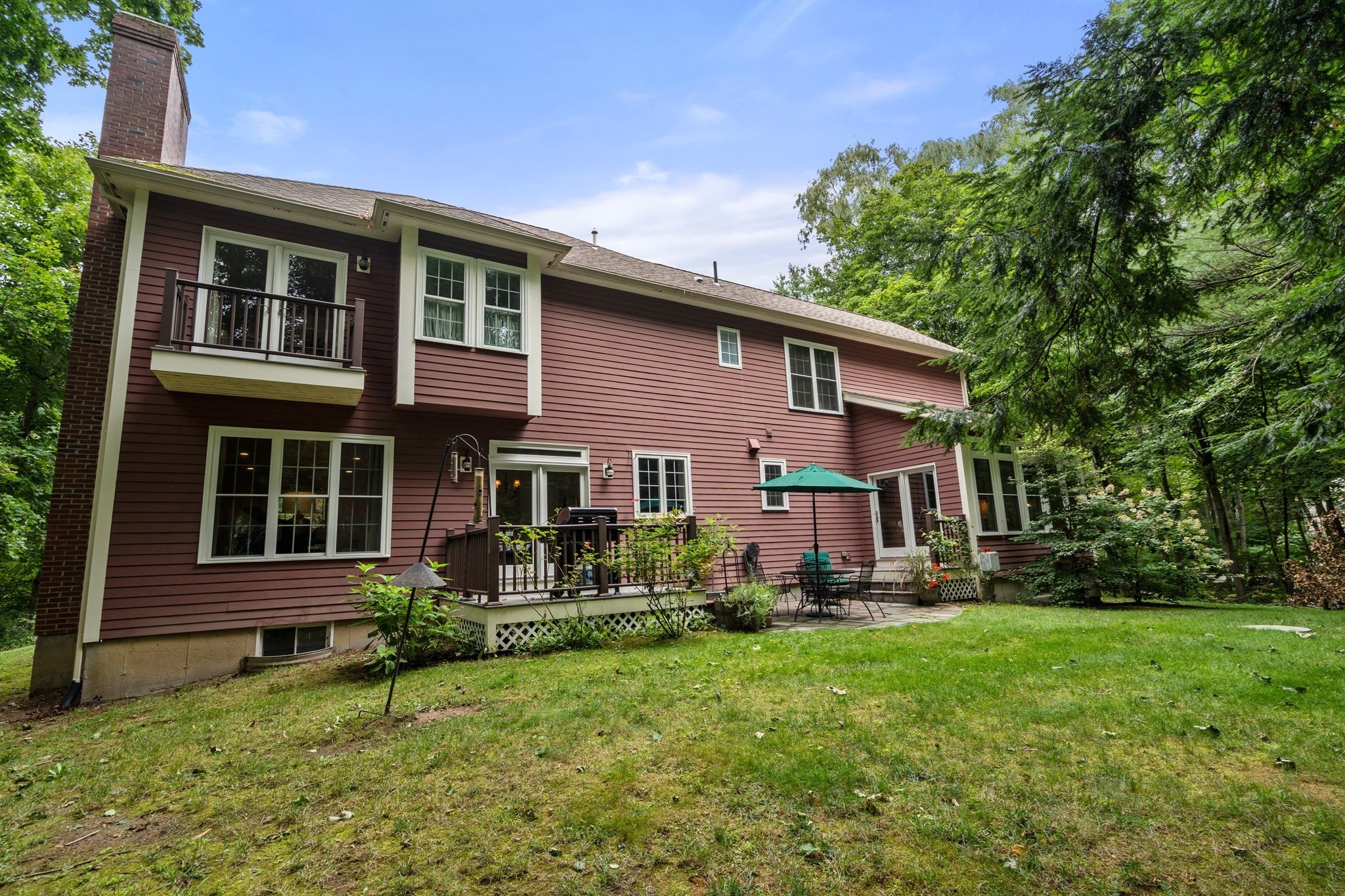 19 Rolling Lane Property Photo 3