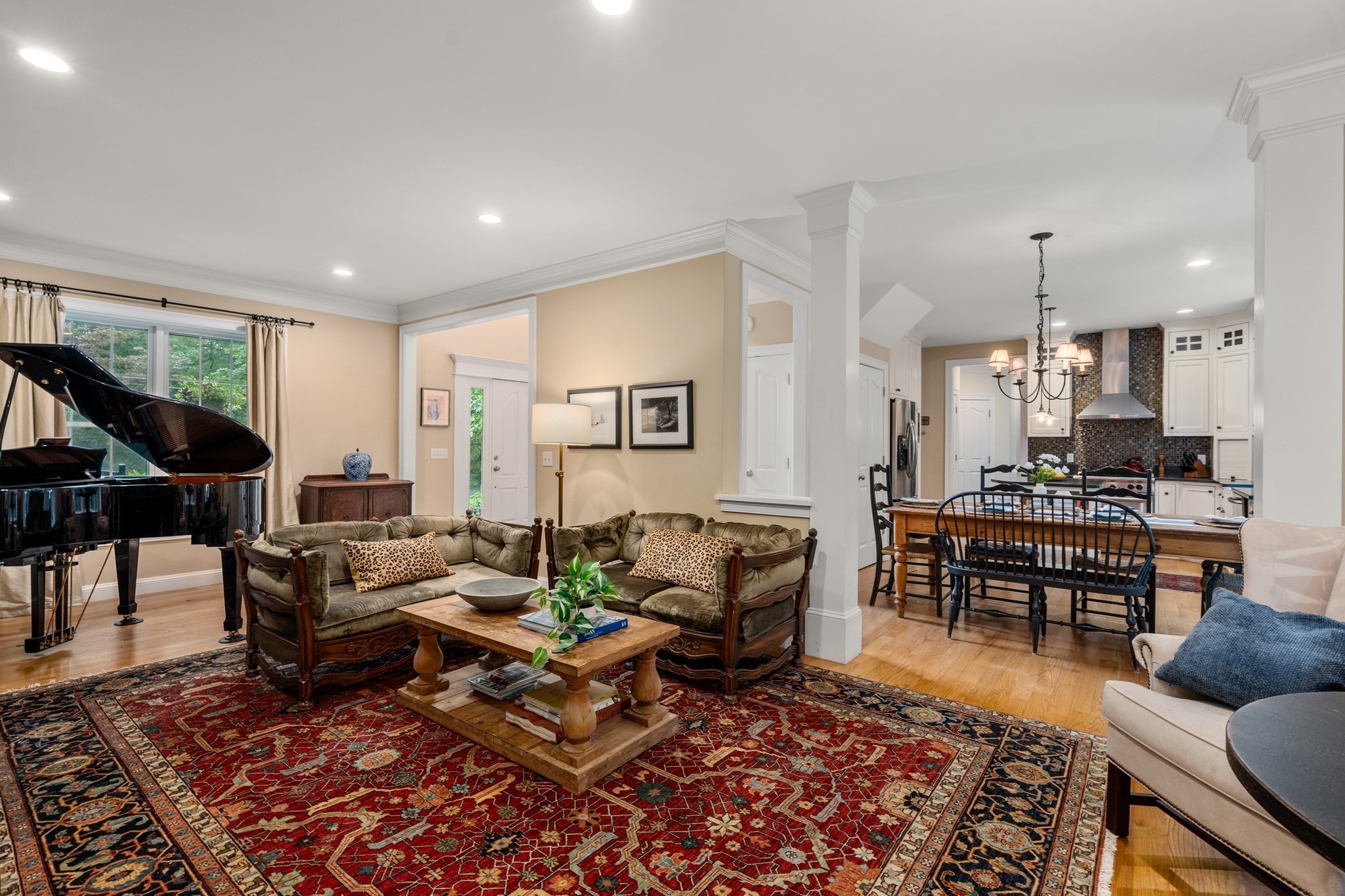 19 Rolling Lane Property Photo 10