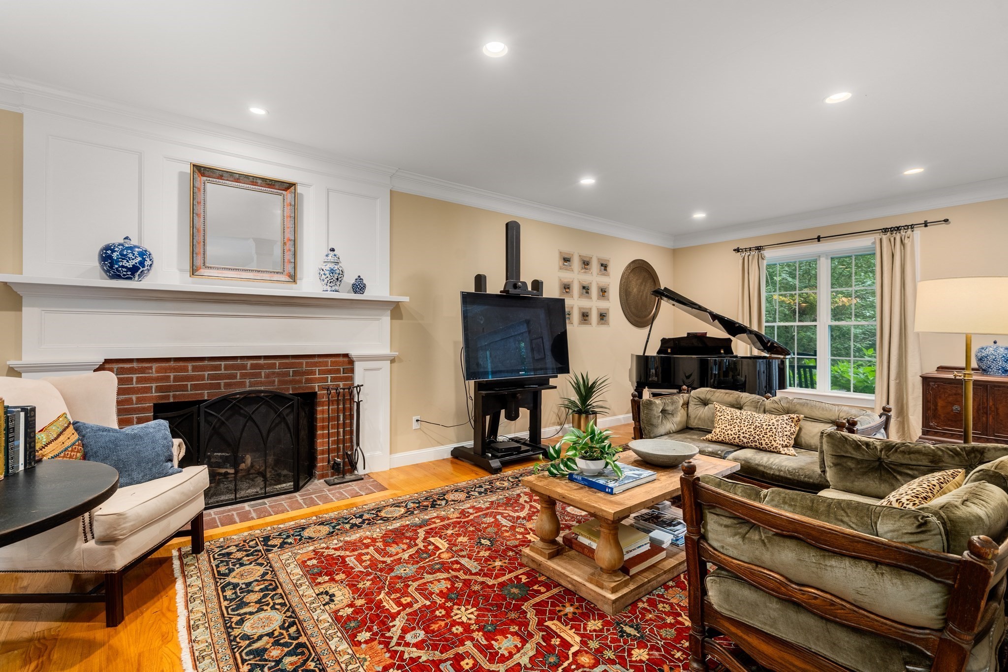 19 Rolling Lane Property Photo 12