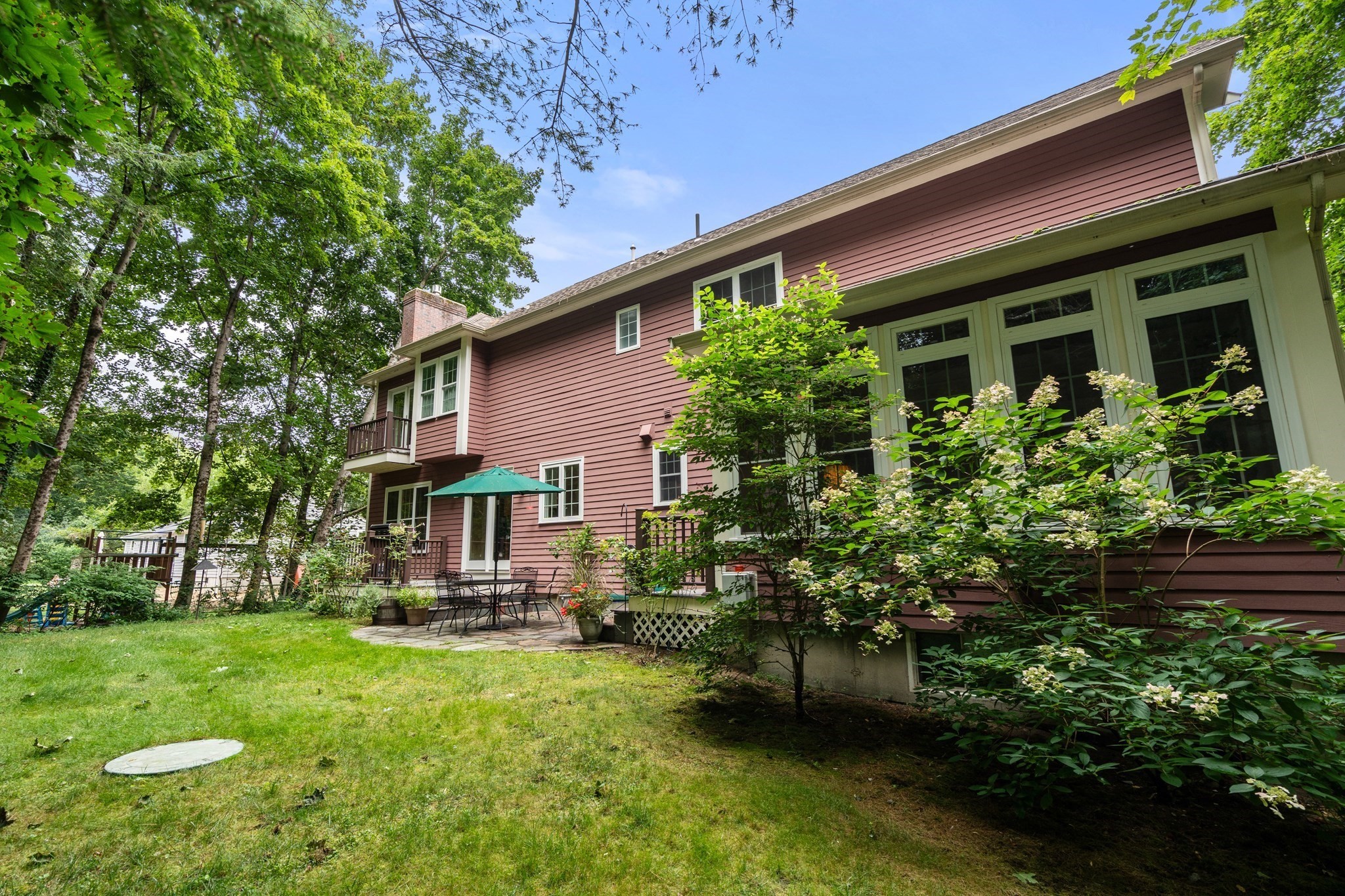 19 Rolling Lane Property Photo 31