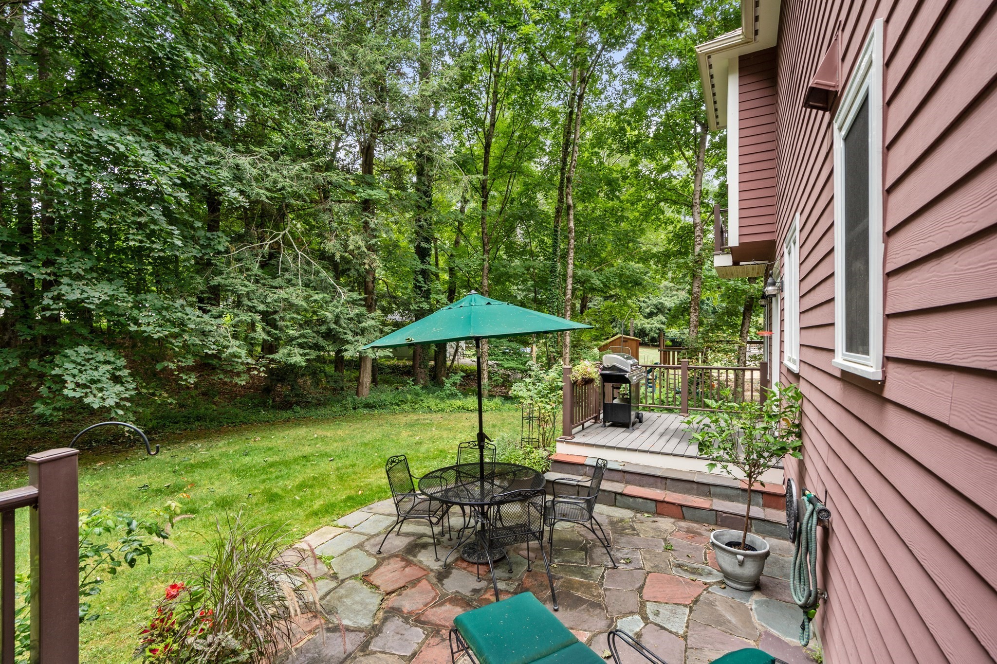 19 Rolling Lane Property Photo 34