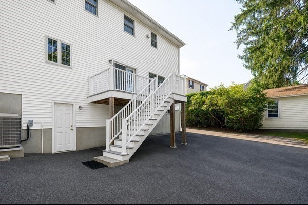 22 Winter St Property Photo 38