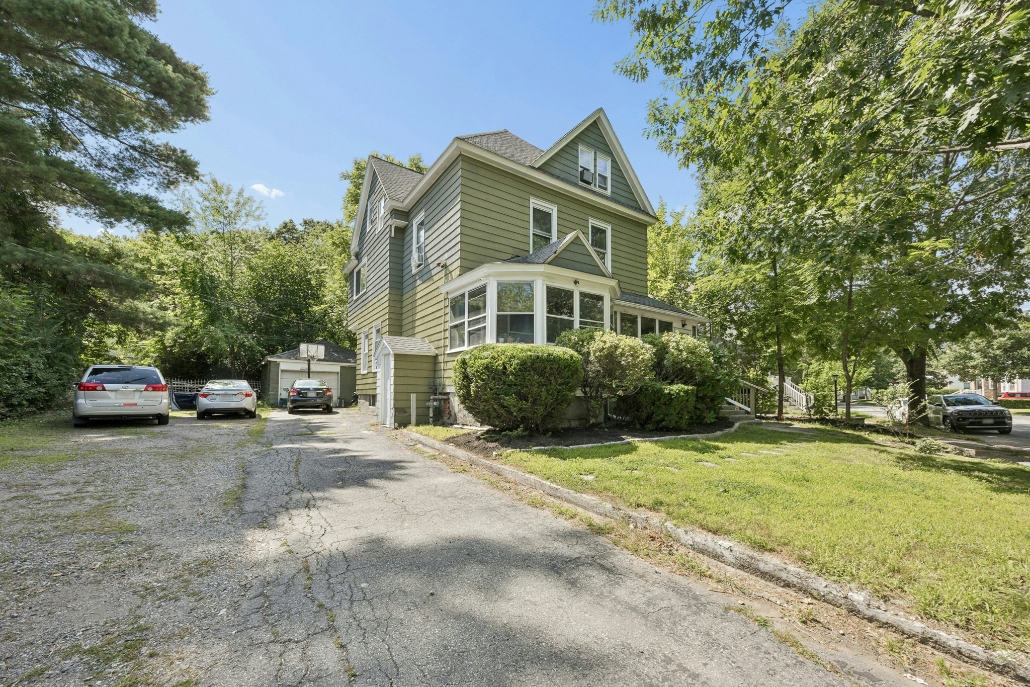 19 Englewood Avenue Property Photo 2