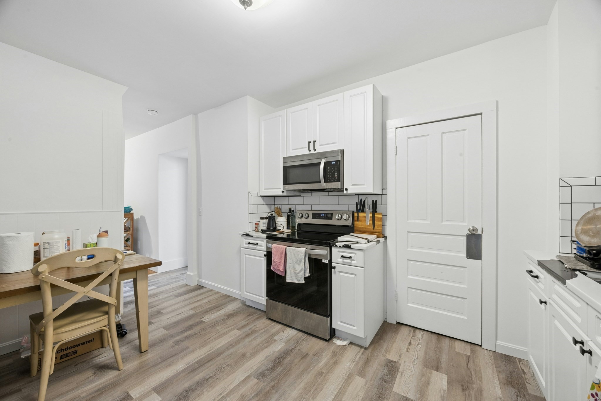 19 Englewood Avenue Property Photo 9