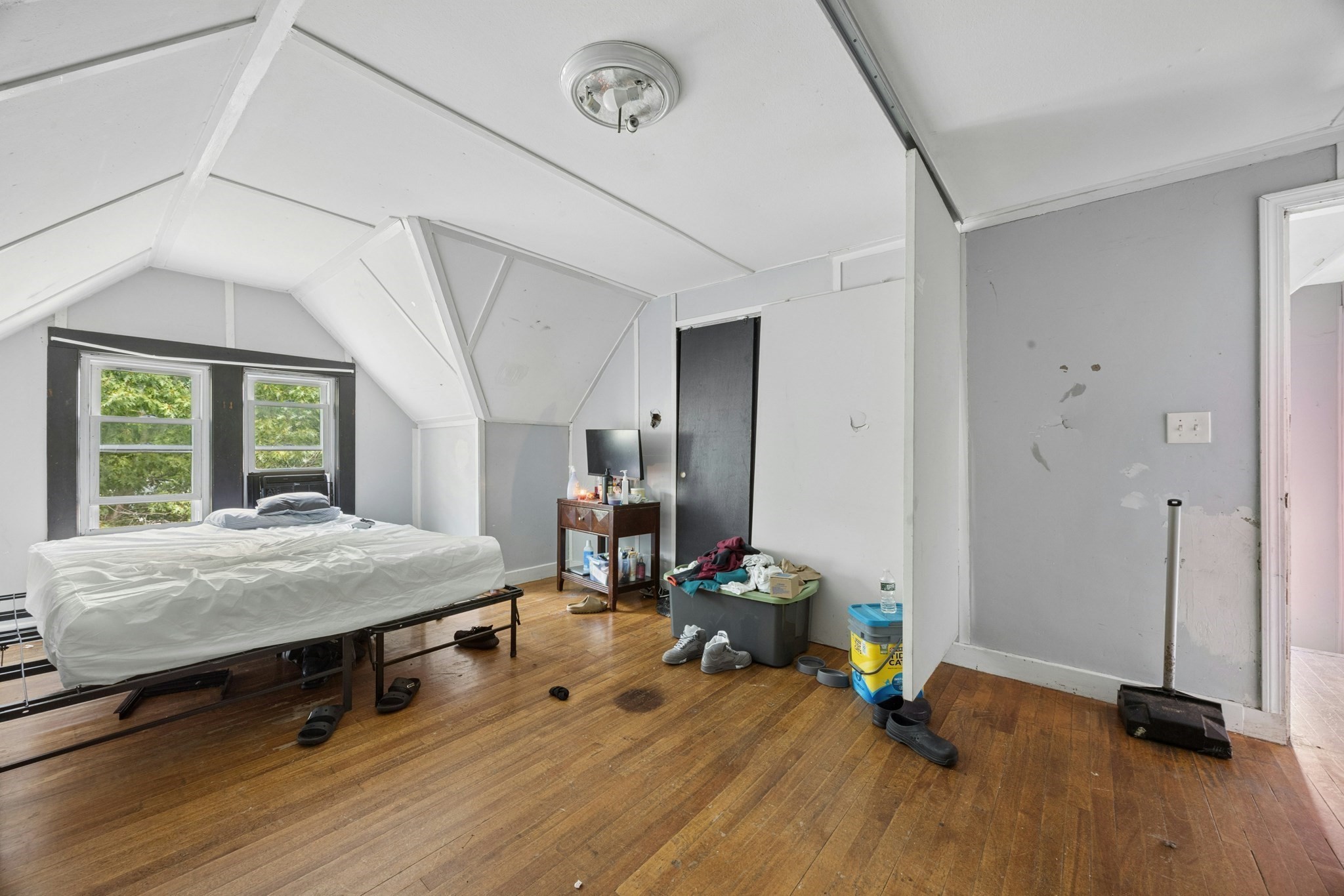 19 Englewood Avenue Property Photo 26