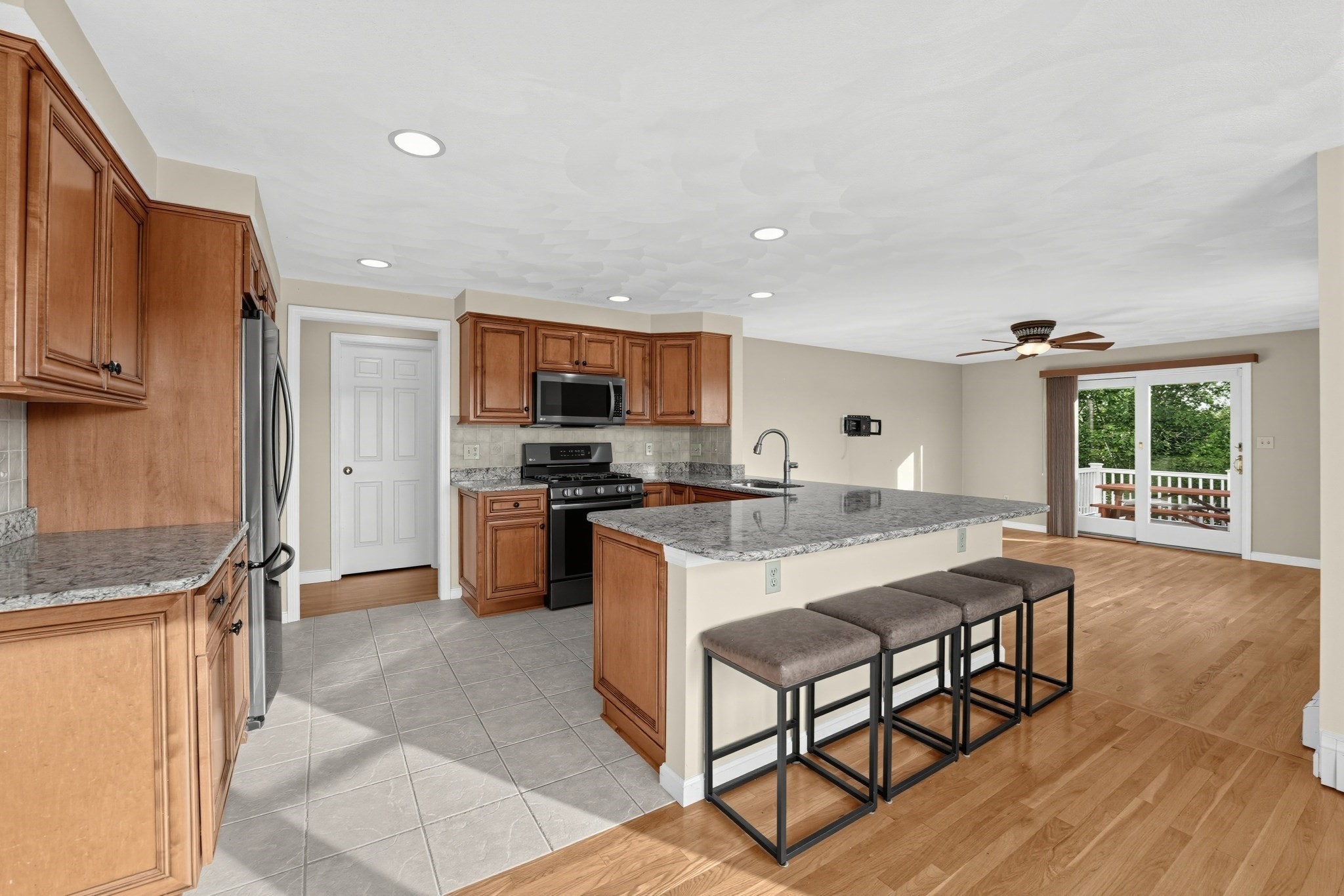 59 Walnut Street Property Photo 8