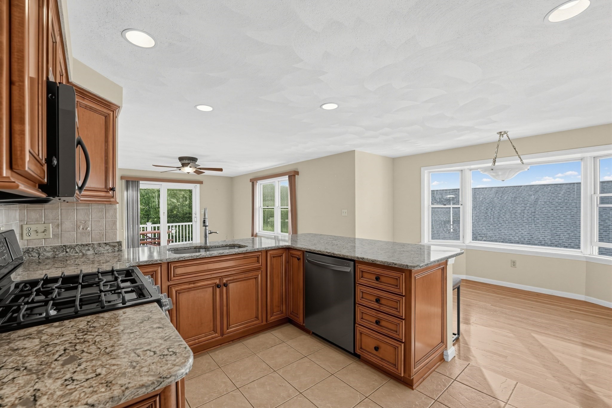 59 Walnut Street Property Photo 10
