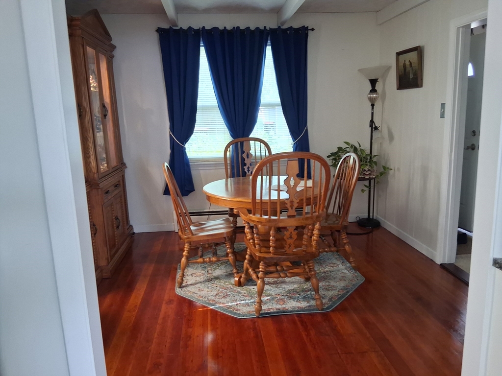 9 Velvet Ave Property Photo 3