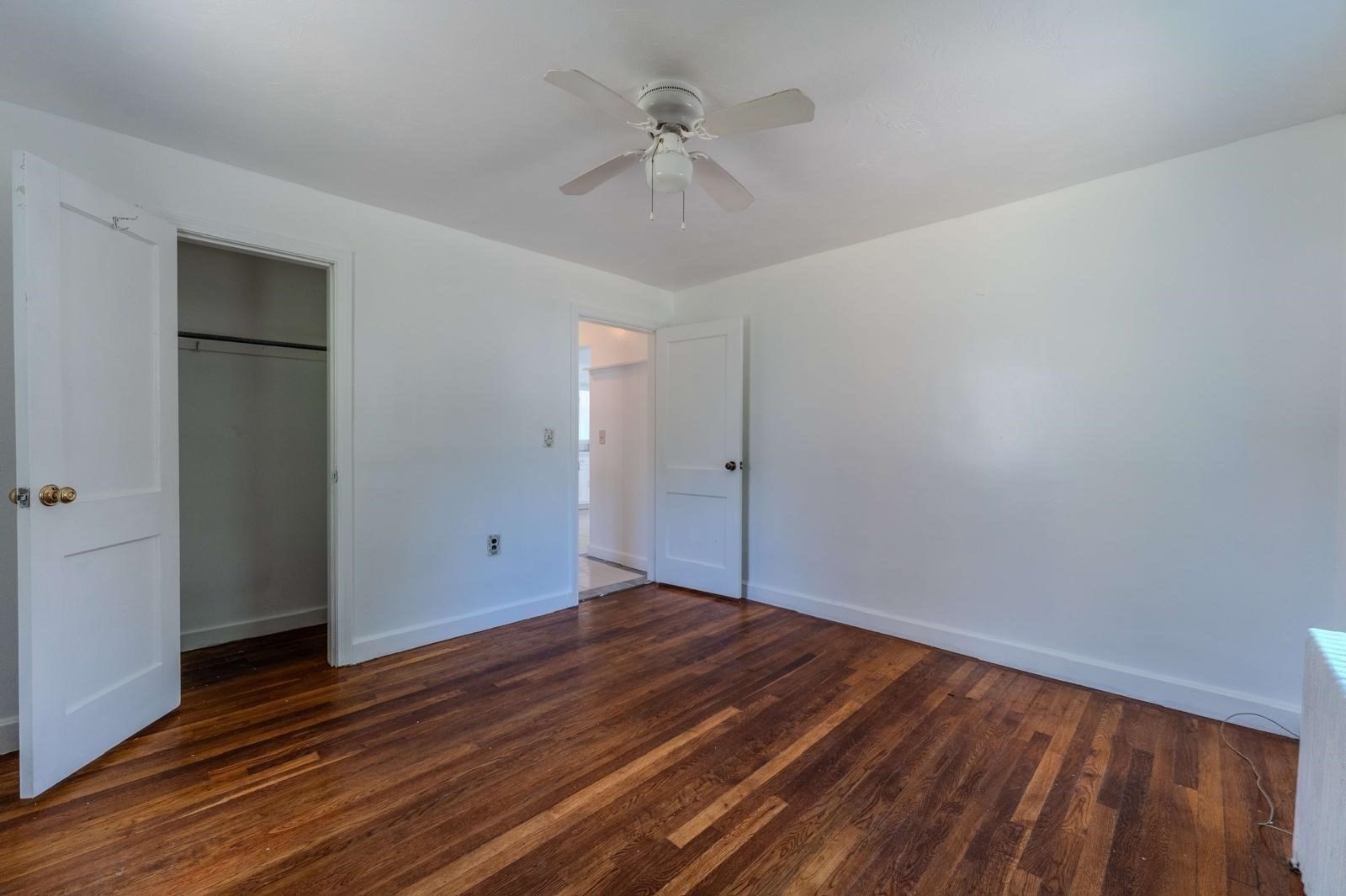 34 Hawthorne St Property Photo 21
