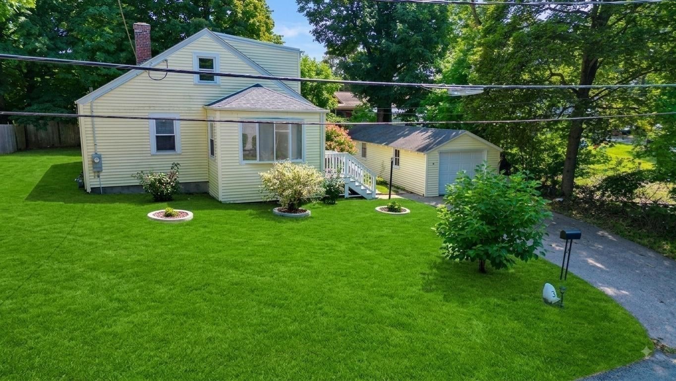 34 Hawthorne St Property Photo 26