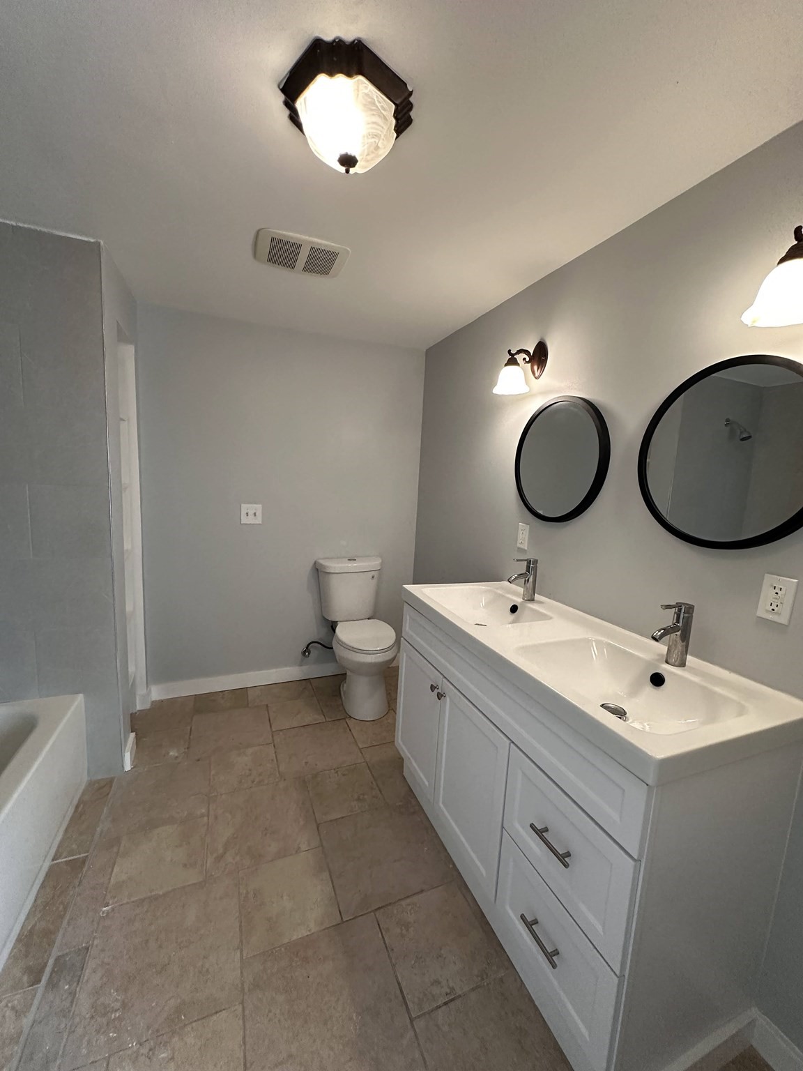 10 Linwood St Property Photo 6