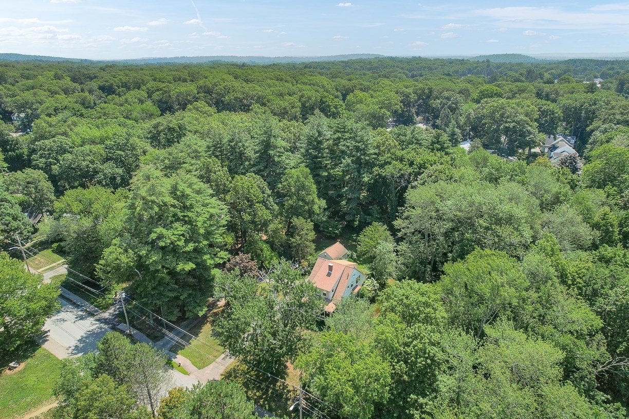 53 Elmwood Rd Property Photo 12