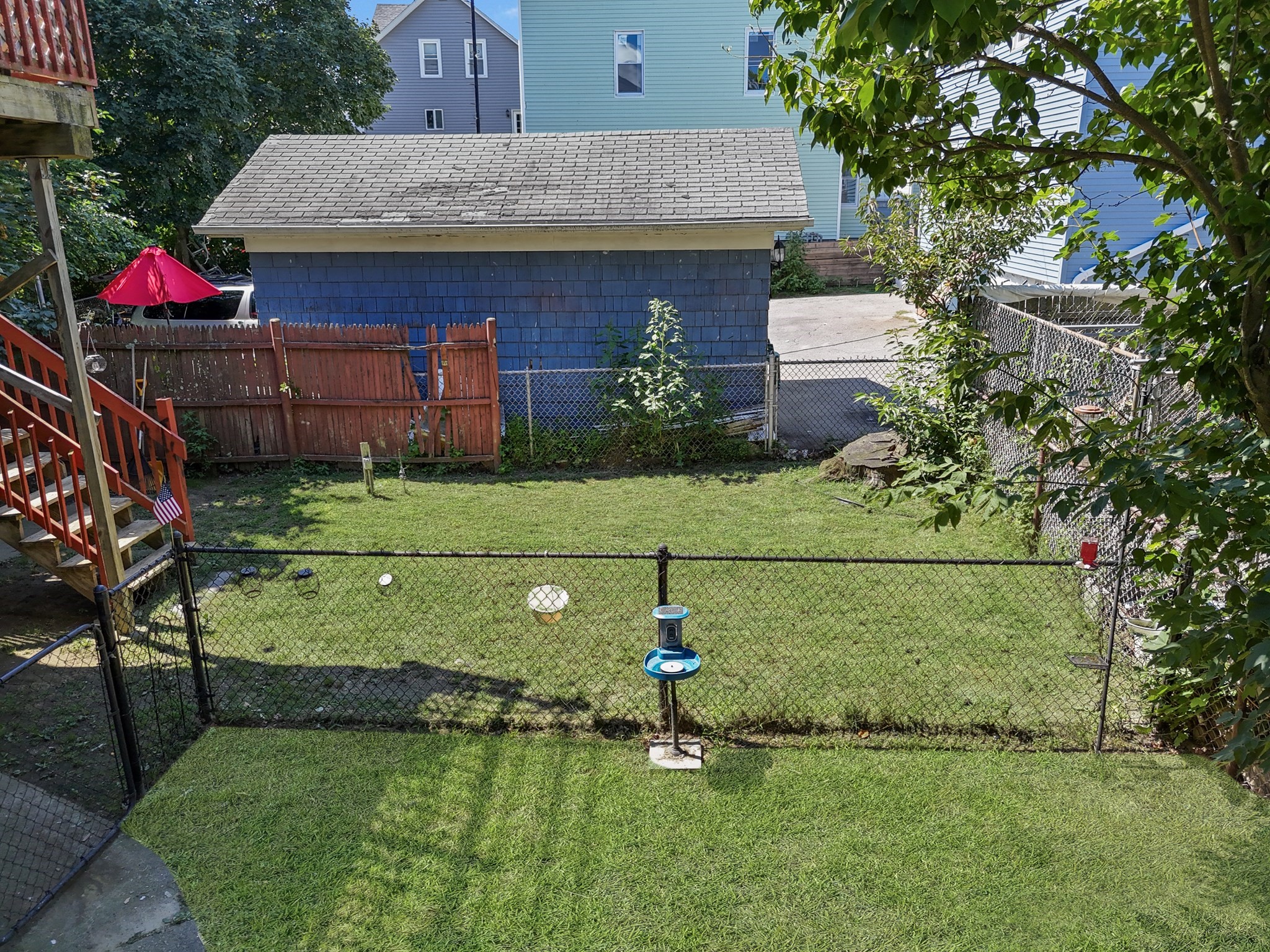 131 Foster St Property Photo 3