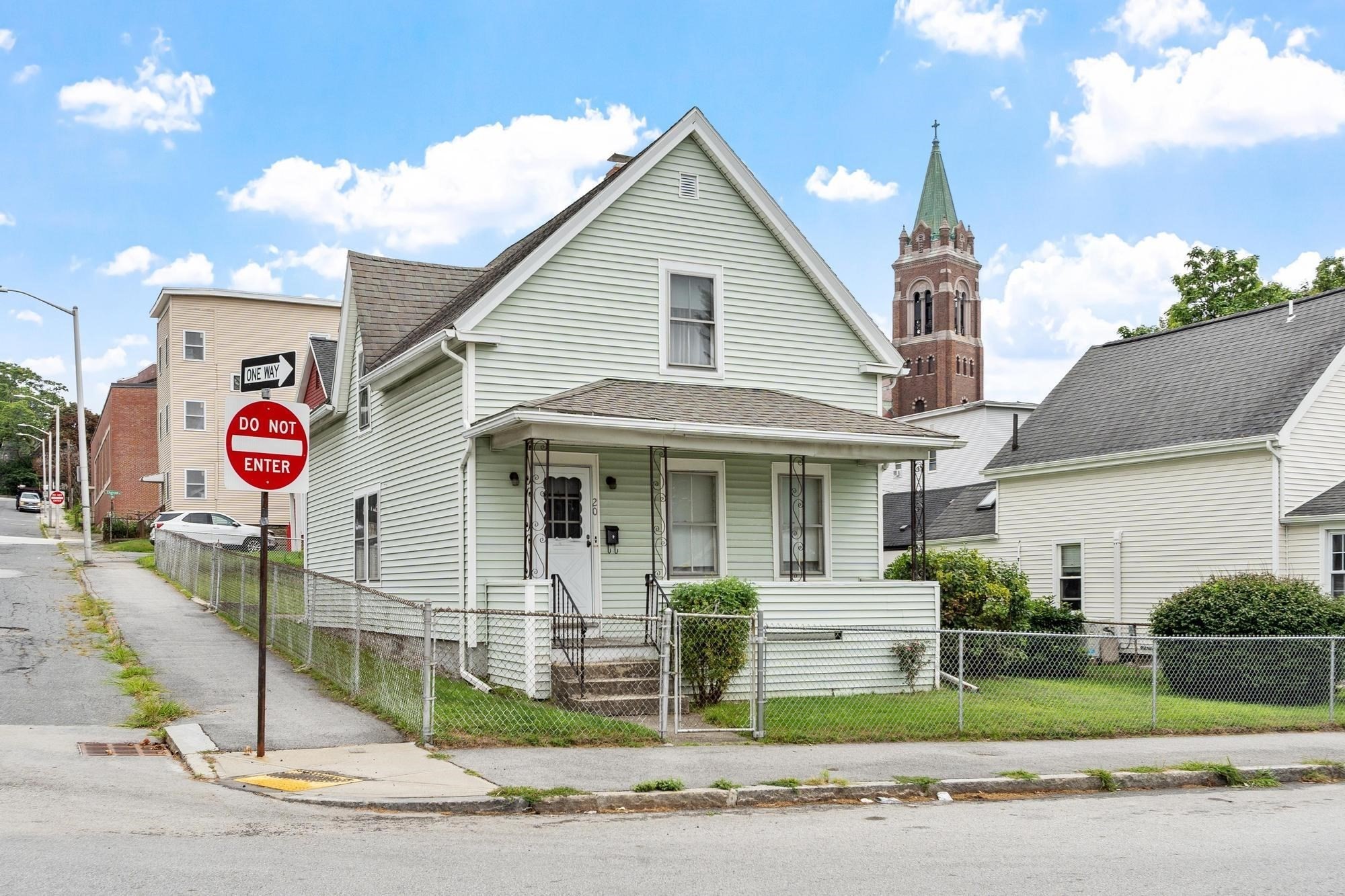 20 Orient Street Property Photo 2