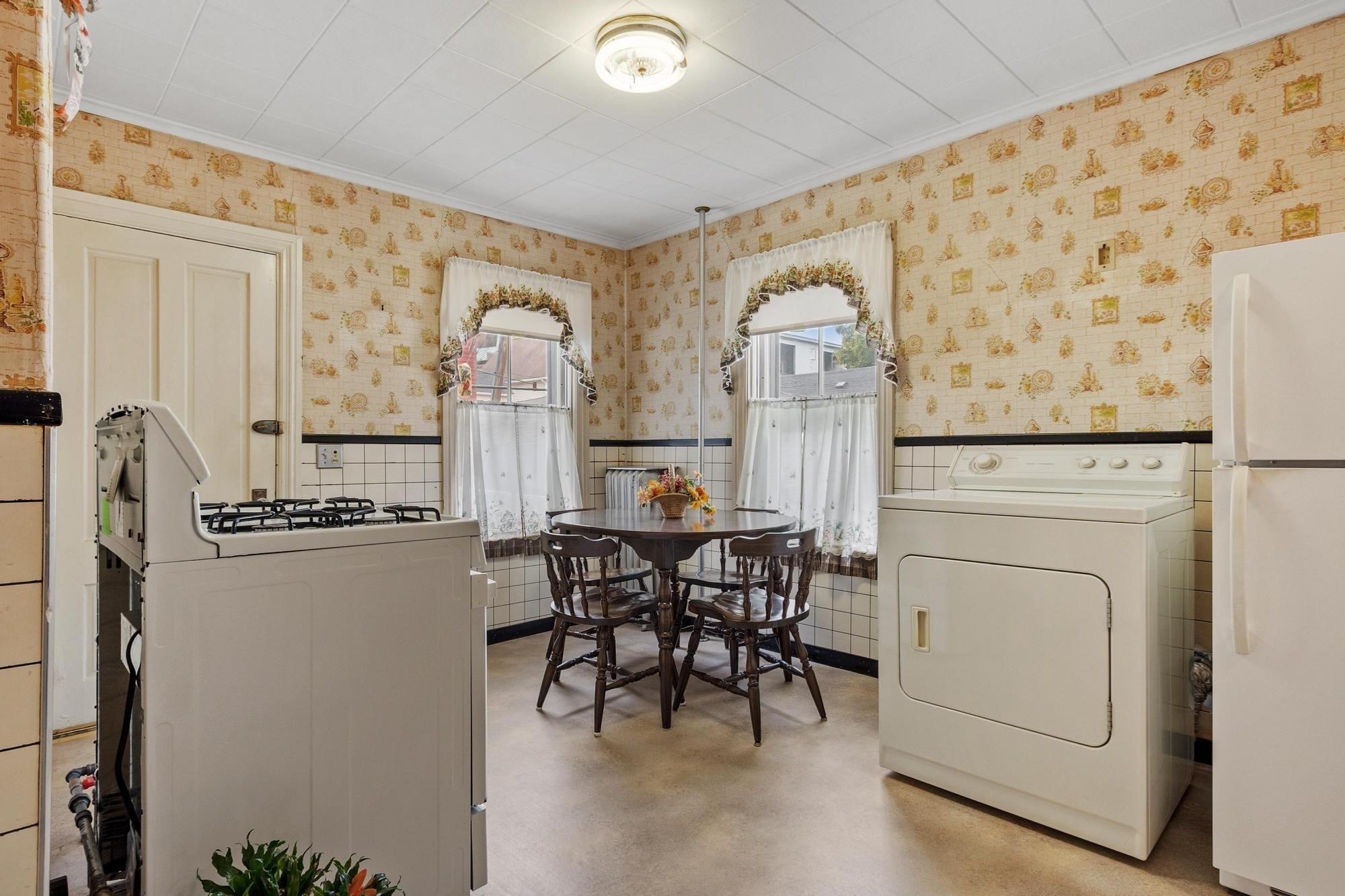 20 Orient Street Property Photo 11