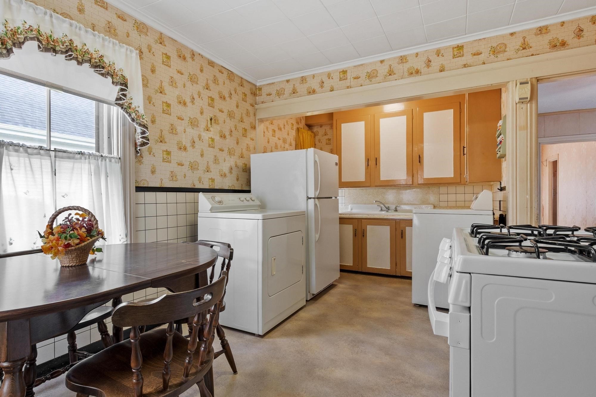20 Orient Street Property Photo 12