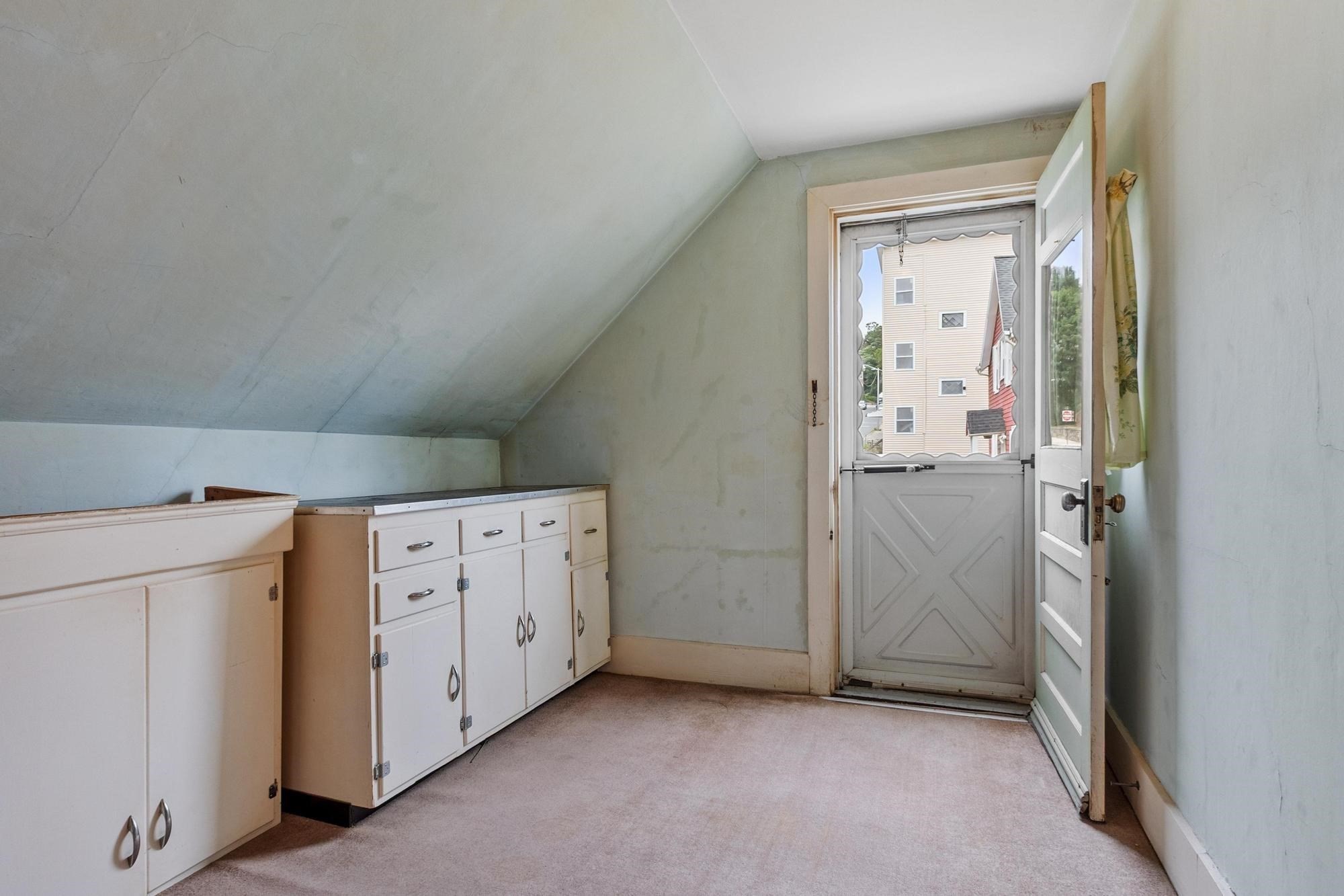 20 Orient Street Property Photo 21