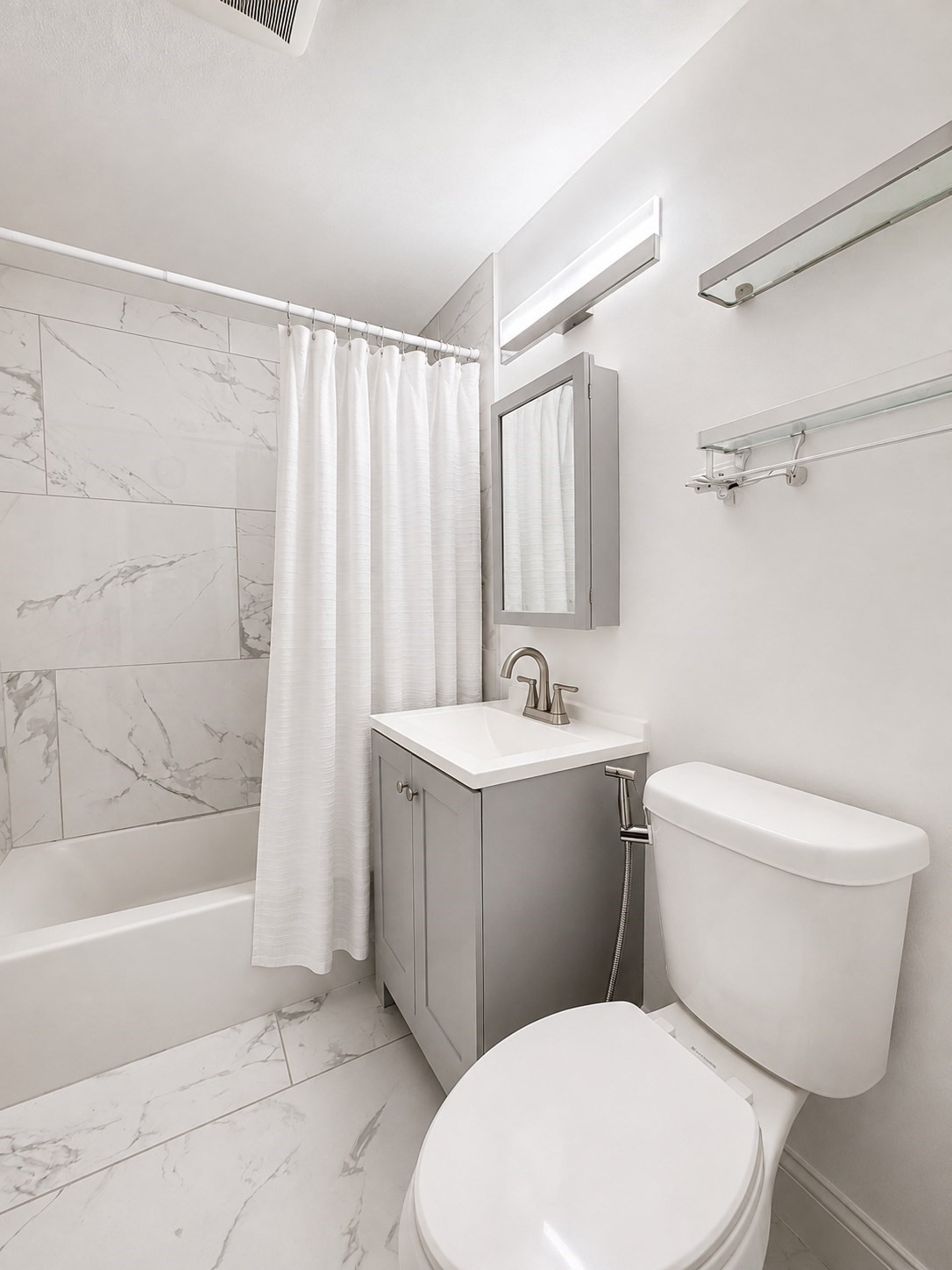 45 Oval Rd # 8 Property Photo 4